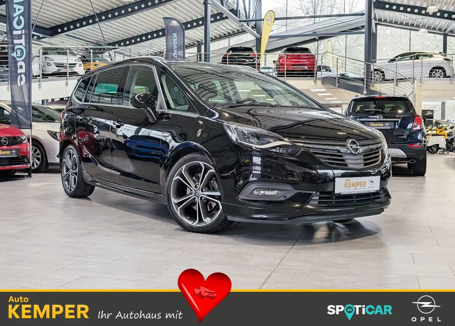 Opel Zafira 2.0 CDTI Innovation Autom. *ACC*AHK* Schwarz - 1