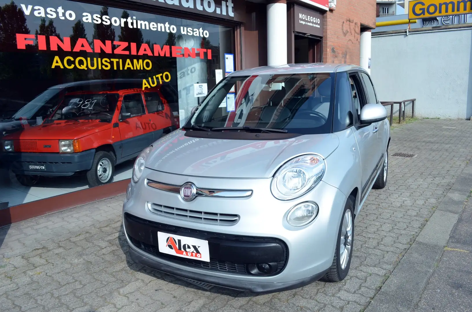 Fiat 500L 1.3 mjt Lounge 85cv OK neopatentati Revisionata Argento - 2