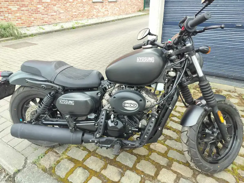 Hyosung GV 300 - foto 4