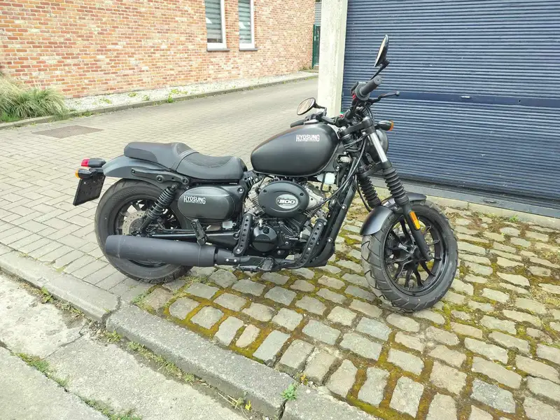 Hyosung GV 300 - foto 3