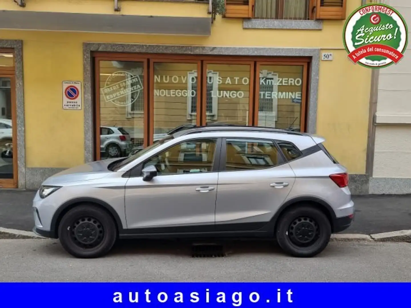 SEAT Arona Arona 2022 1.0 ecotsi Reference 95cv Argento - 1