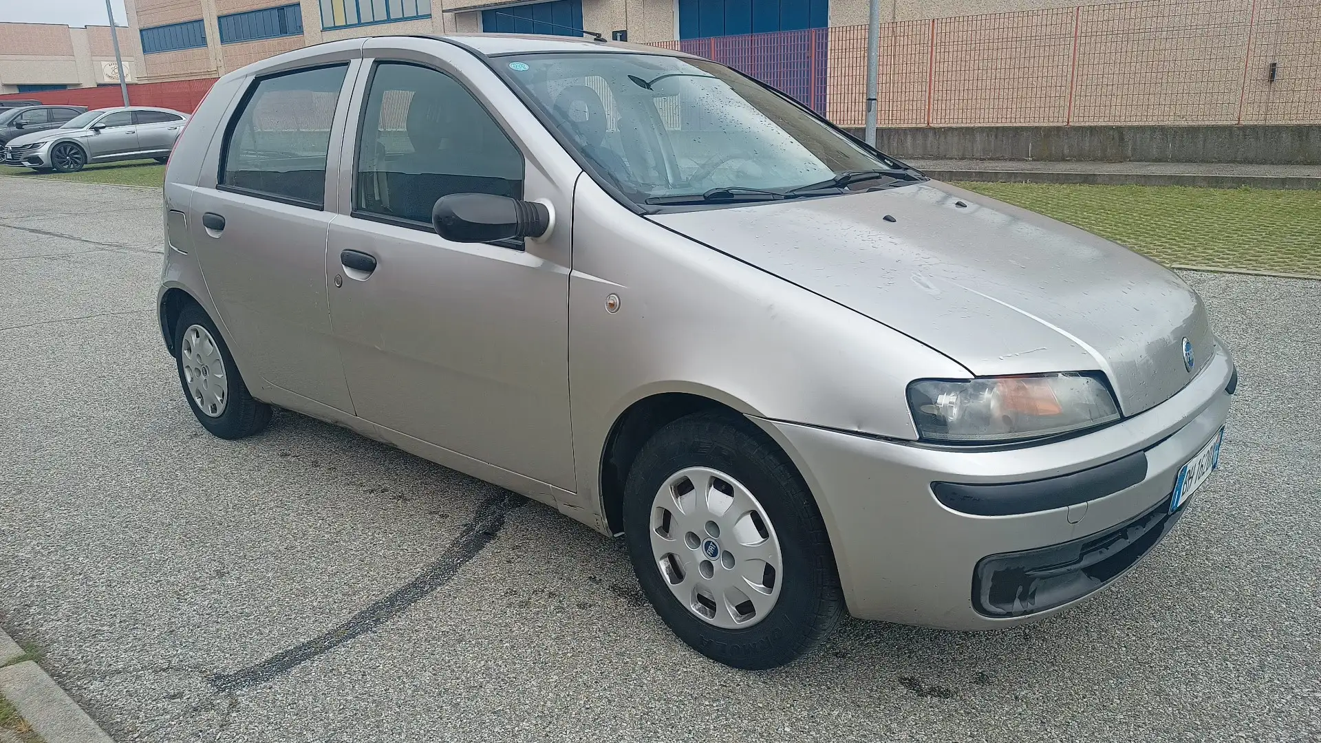 Fiat Punto 5p 1.2 SX c/SS 75cv - 1