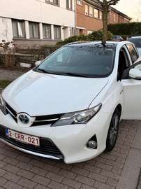 1.8 VVT-i Hybrid Automatik Touring Sports Comfort