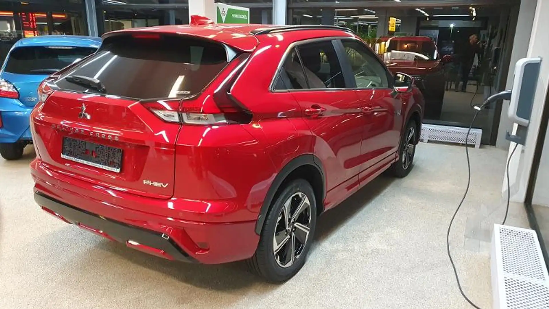 Mitsubishi Eclipse Cross Plug-in Hybrid Select -Paket Rot - 2