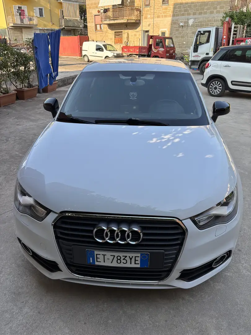 Audi A1 Sportback 1.6 tdi Admired s-tronic - 1