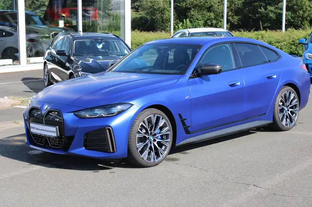 BMW I4 view 2