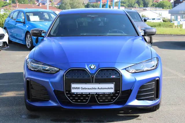 BMW I4 view 3