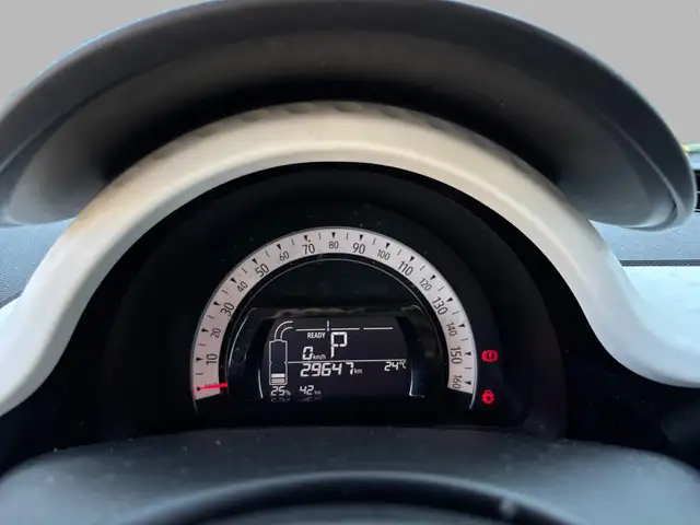 Renault Twingo view 11