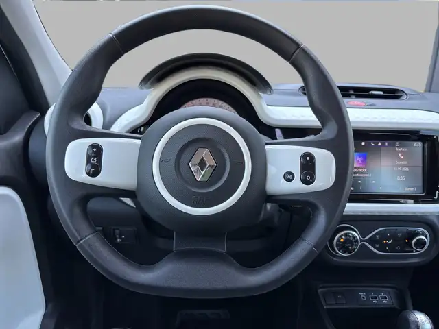 Renault Twingo view 10