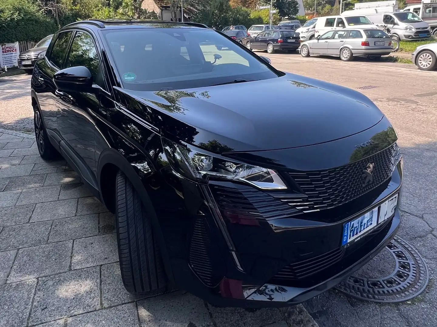 Peugeot 3008 3008 Hybrid4 300 e-EAT8 GT Pack Schwarz - 2