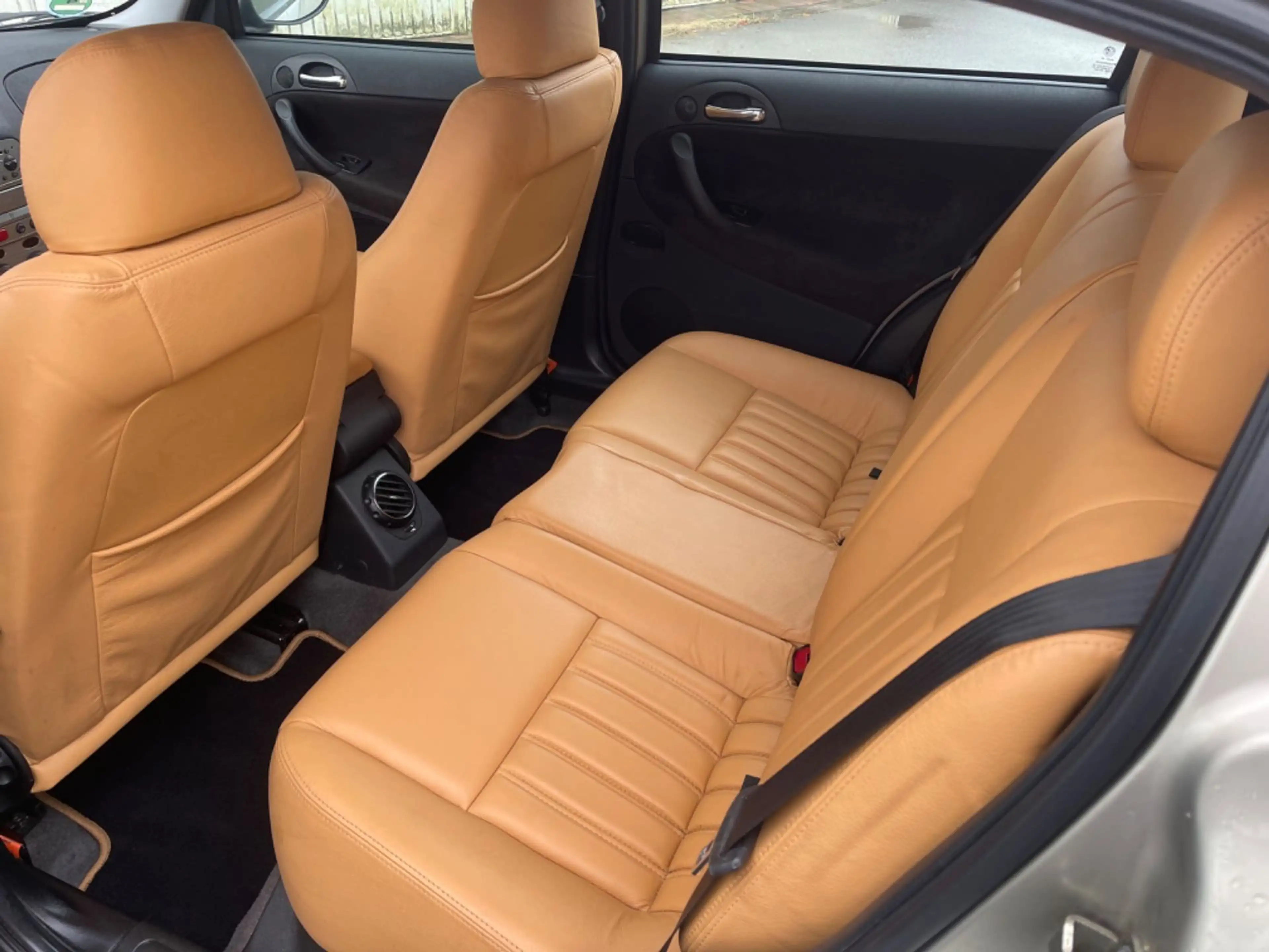 Alfa Romeo 147 — photo 14
