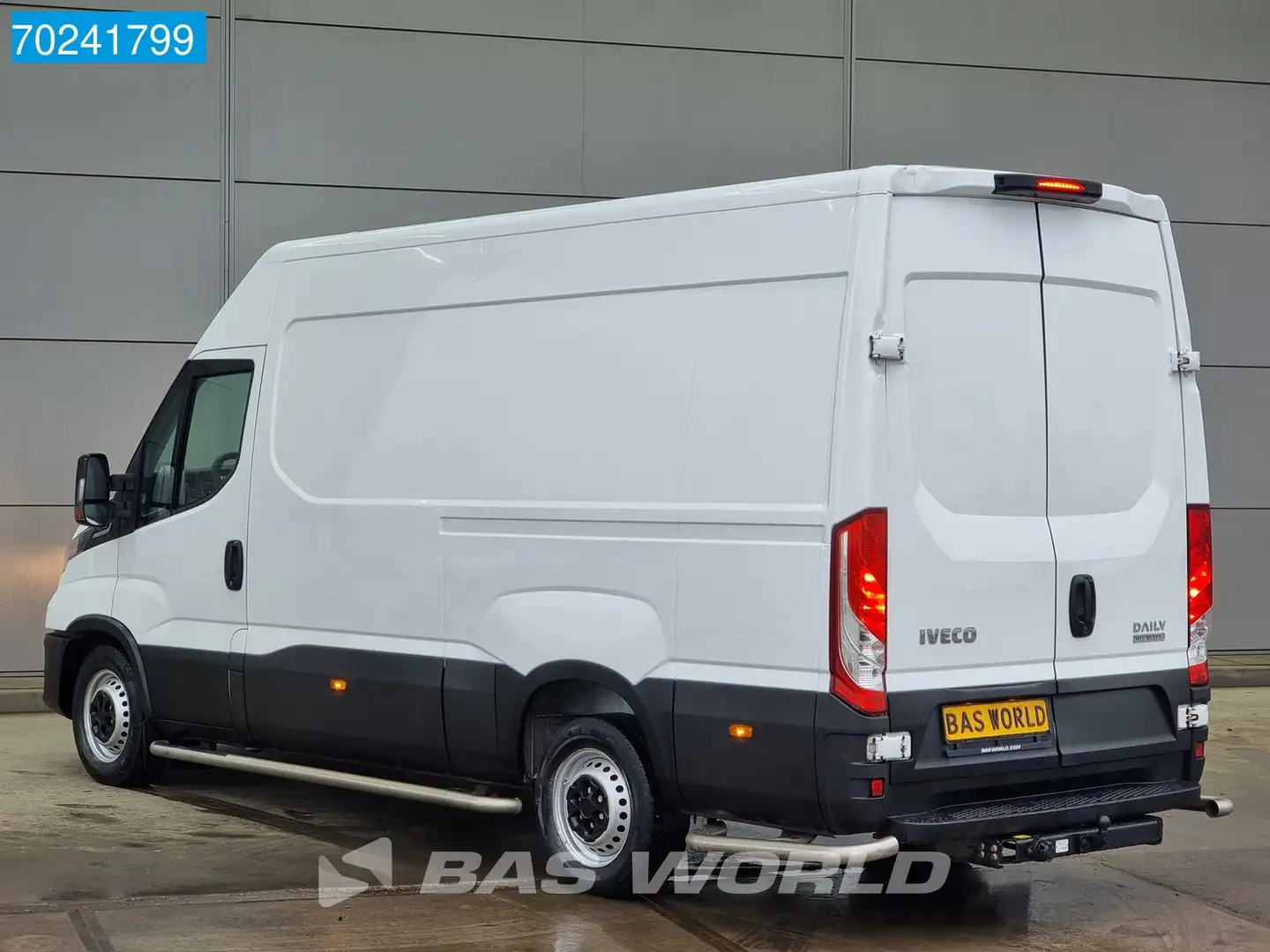 Iveco Daily 35S14 Automaat Nwe model 3500kg trekhaak Standkach Wit - 2