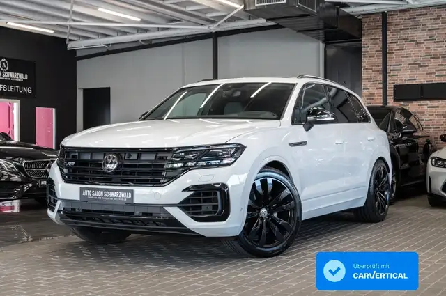 Volkswagen Touareg 3.0 TDI |R LINE|PANO|AHK|NP: 110T € !!