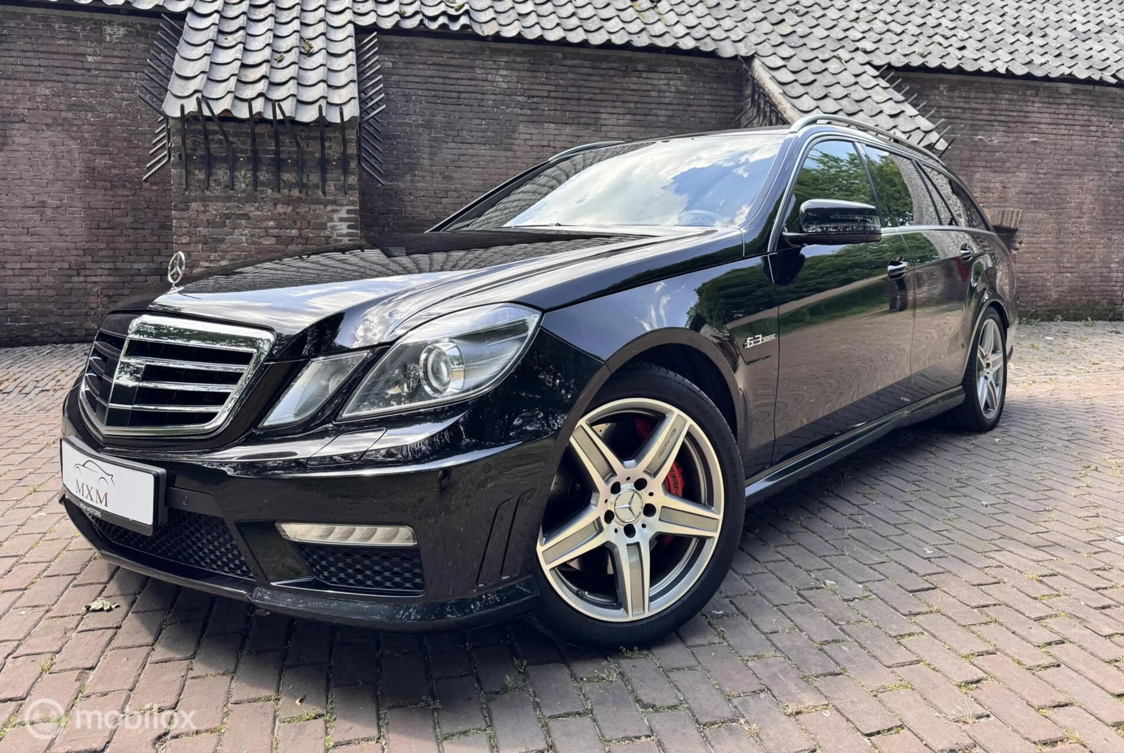 Mercedes-Benz E 63 AMG