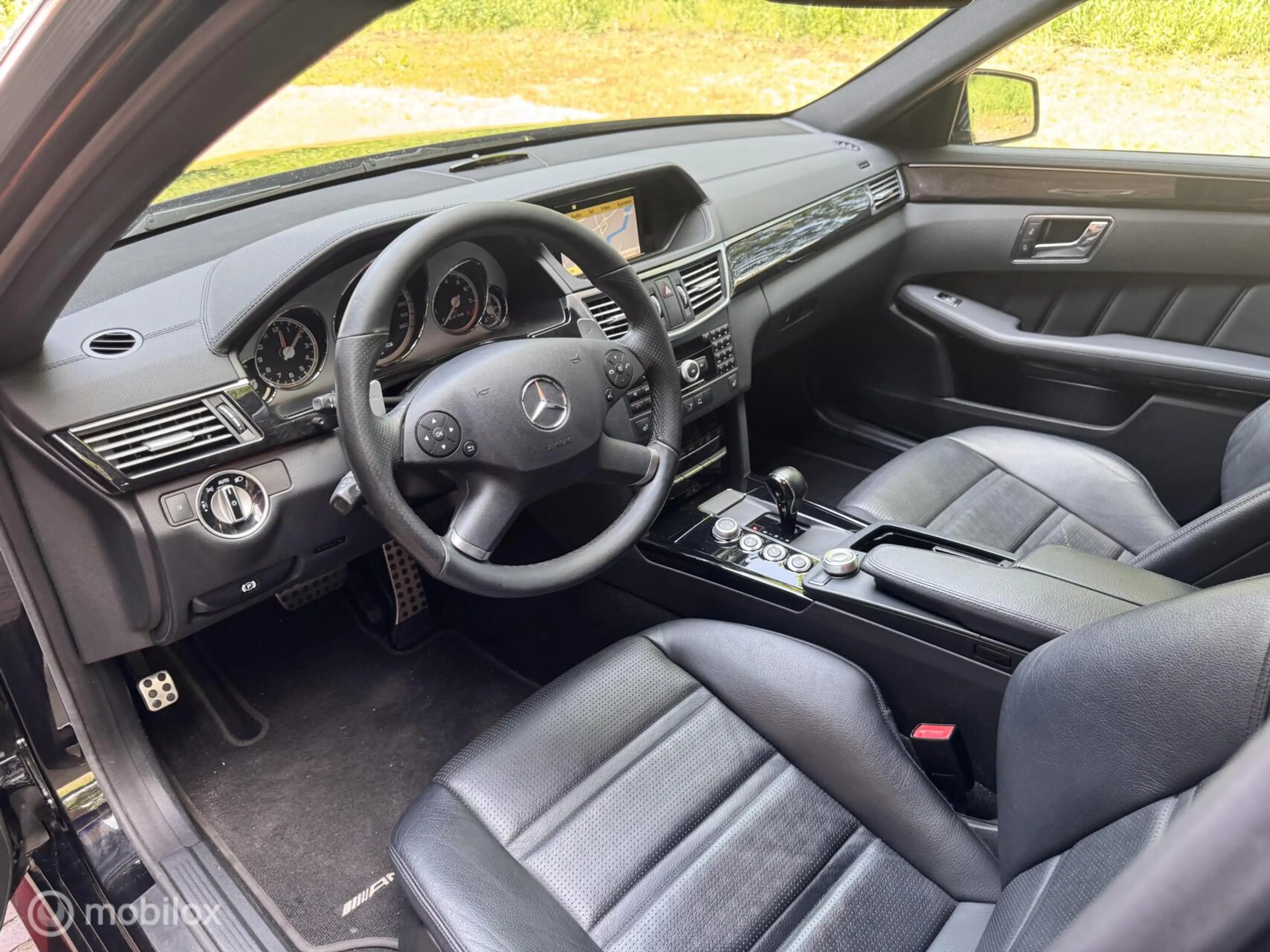 Mercedes-Benz E 63 AMG — photo 14