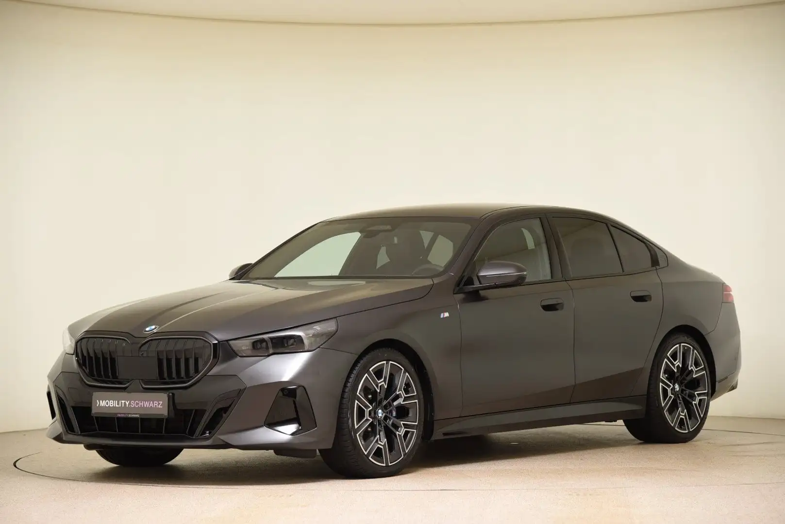 BMW 520 d xDrive M Sport Pro DriveAssProf *UVP:84.320 Grigio - 1