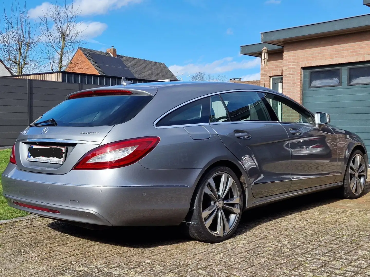 Mercedes-Benz CLS 350 CLS Shooting Brake 350 (BlueTEC) d 9G-TRONIC Argent - 2
