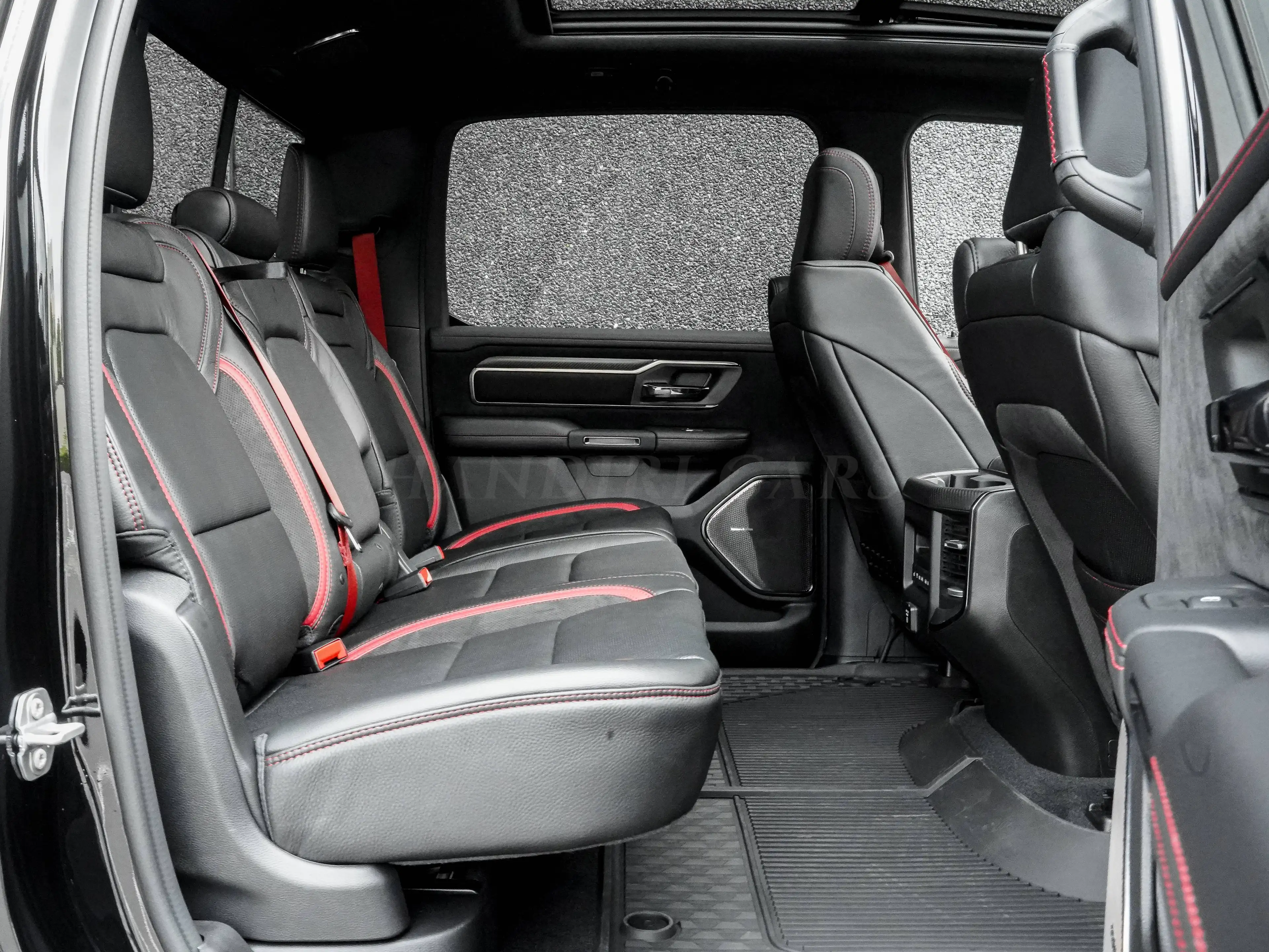 Dodge RAM 2027 TRX SRT® € 154000 + 6.2L SRT® HEMI® V8 SUPERCHARGED — photo 11