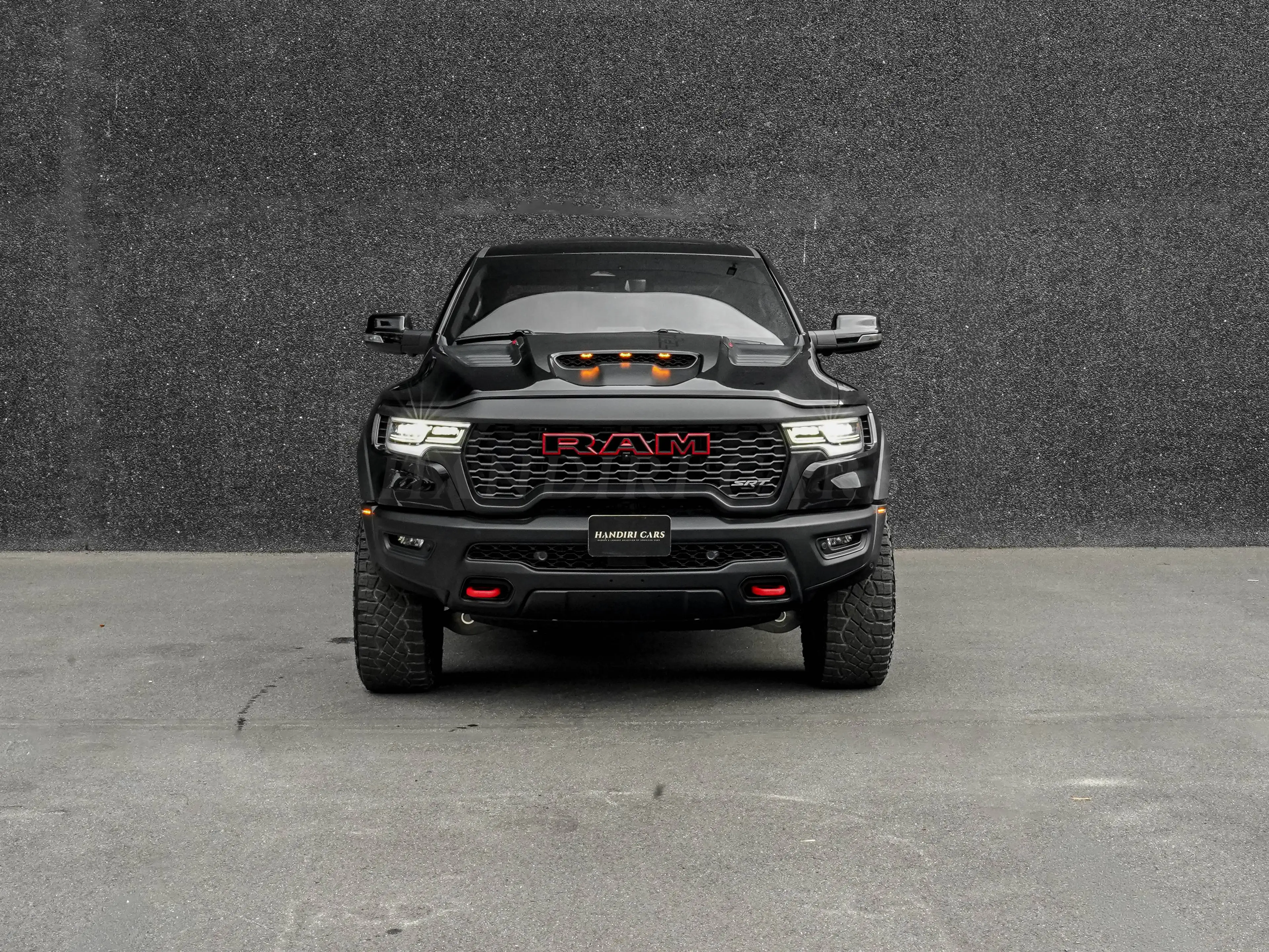Dodge RAM 2027 TRX SRT® € 154000 + 6.2L SRT® HEMI® V8 SUPERCHARGED — photo 2