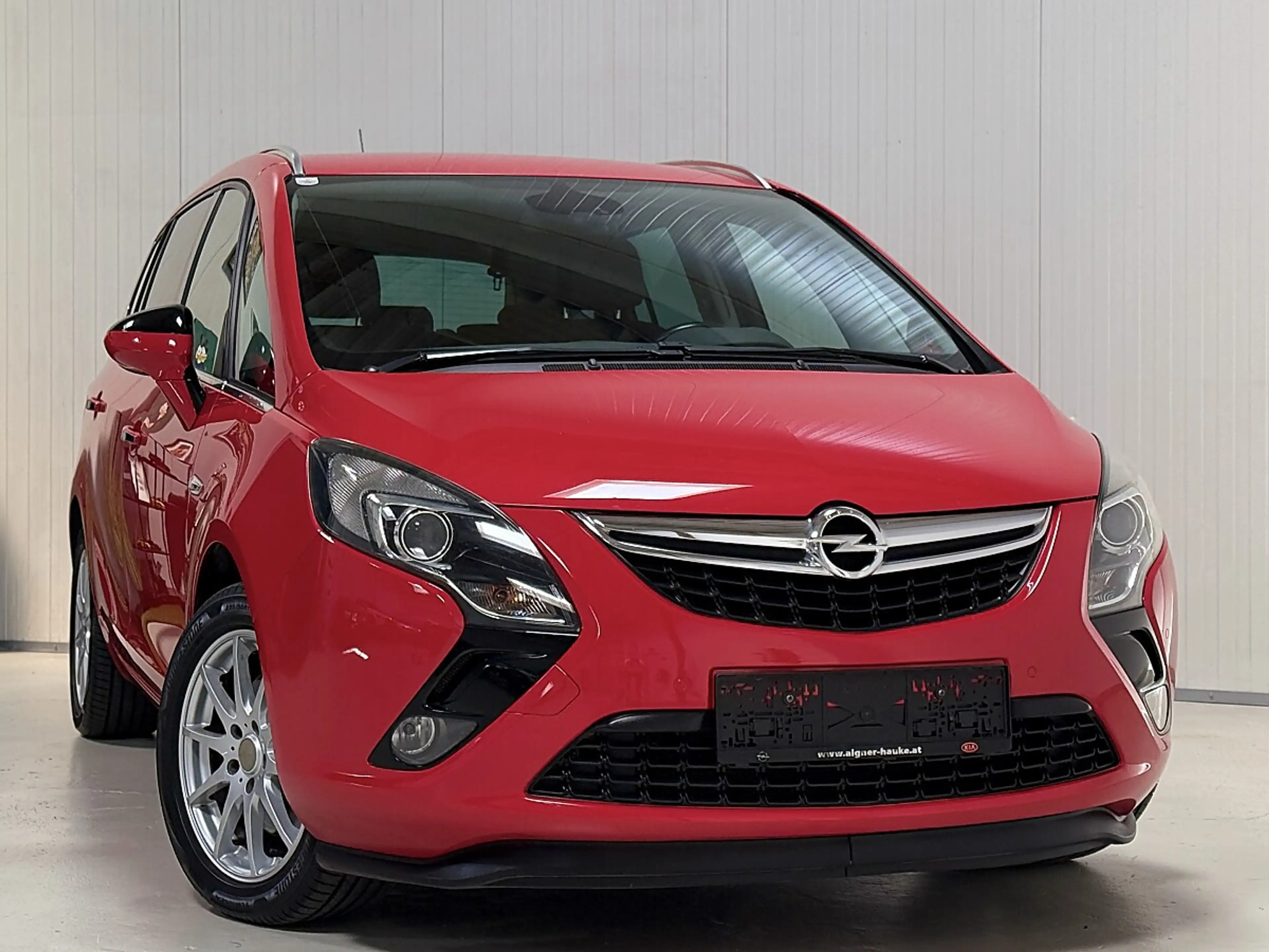 Opel Zafira Tourer 2,0 CDTI Ecotec Edition Start/Stop — photo 9