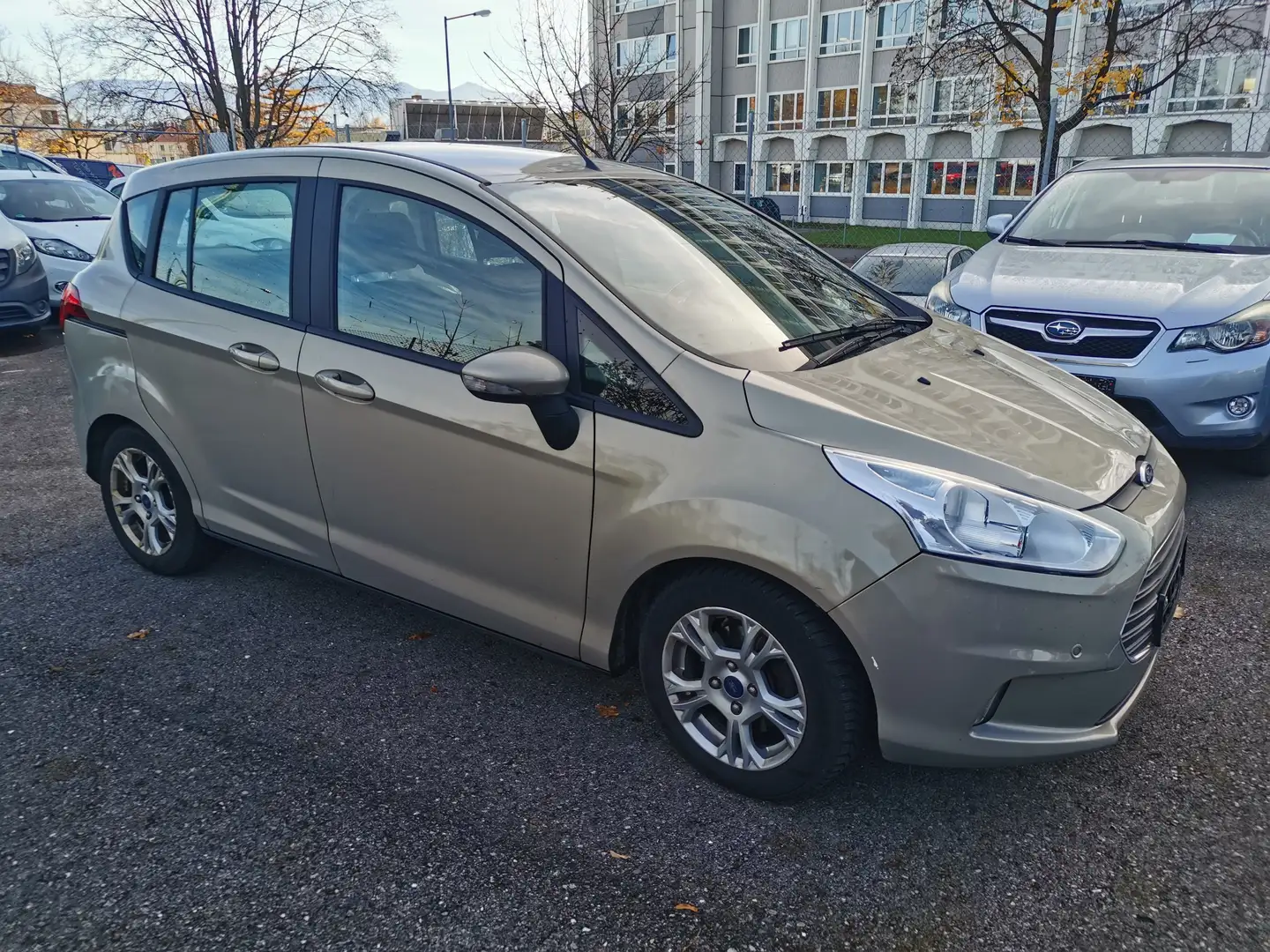 Ford B-Max Sync Edition Beige - 1