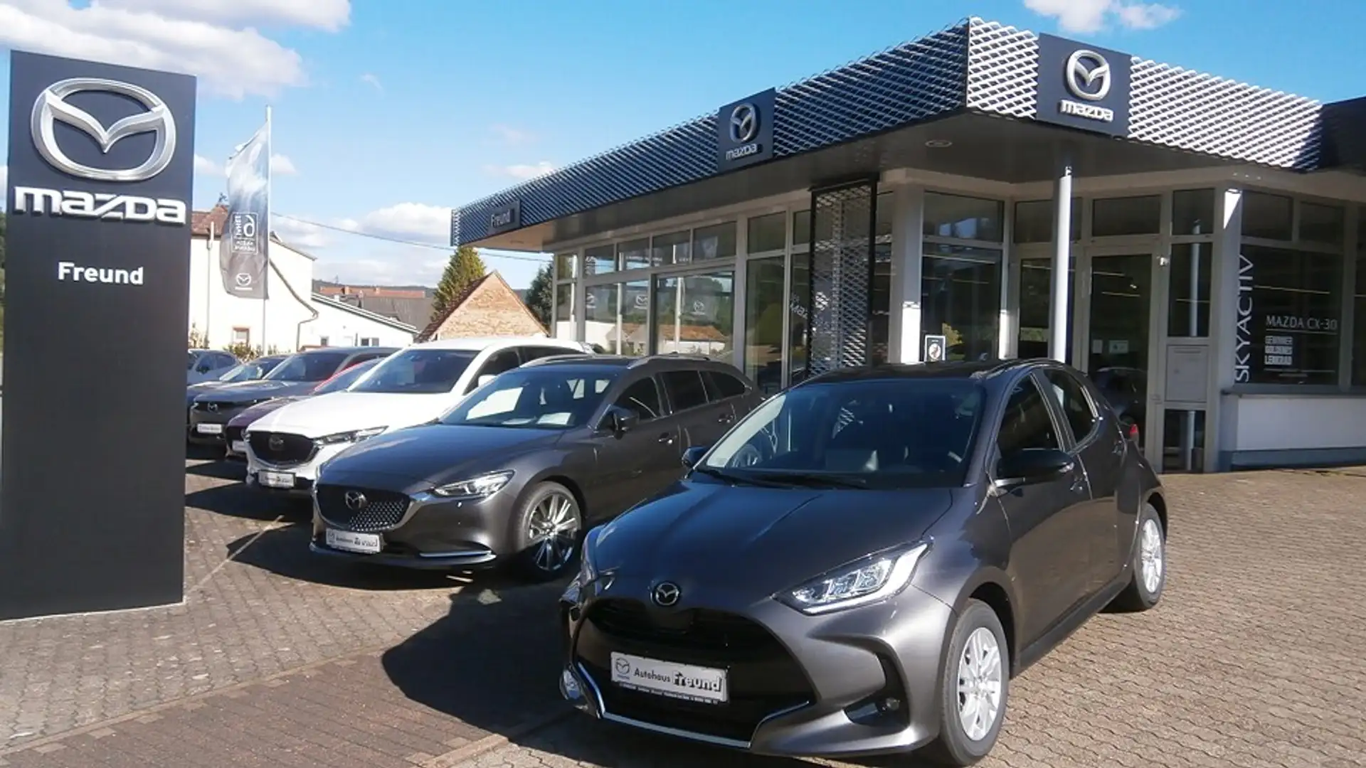 Mazda 2 HYB 1.5L Hybrid VVT-i EXCLUSIVE-LINE Grau - 2