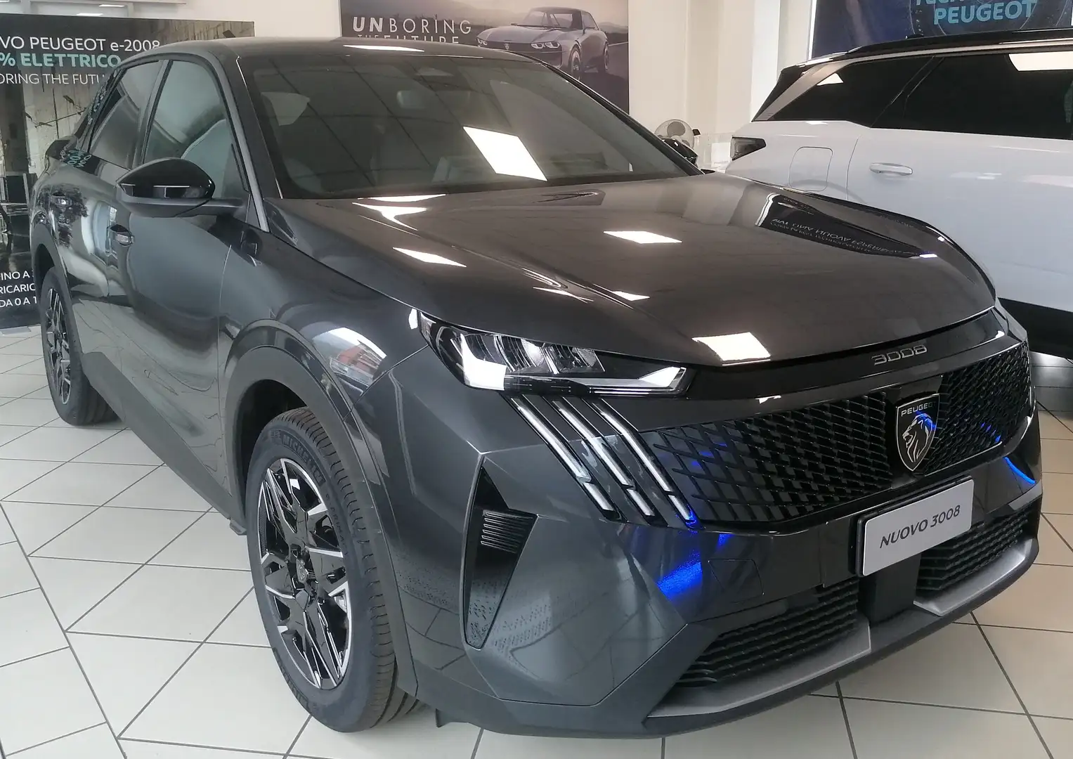 Peugeot 3008 Nuovo 1.2 hy Allure 145cv NO VINCOLO FINANZIAM. Grigio - 1
