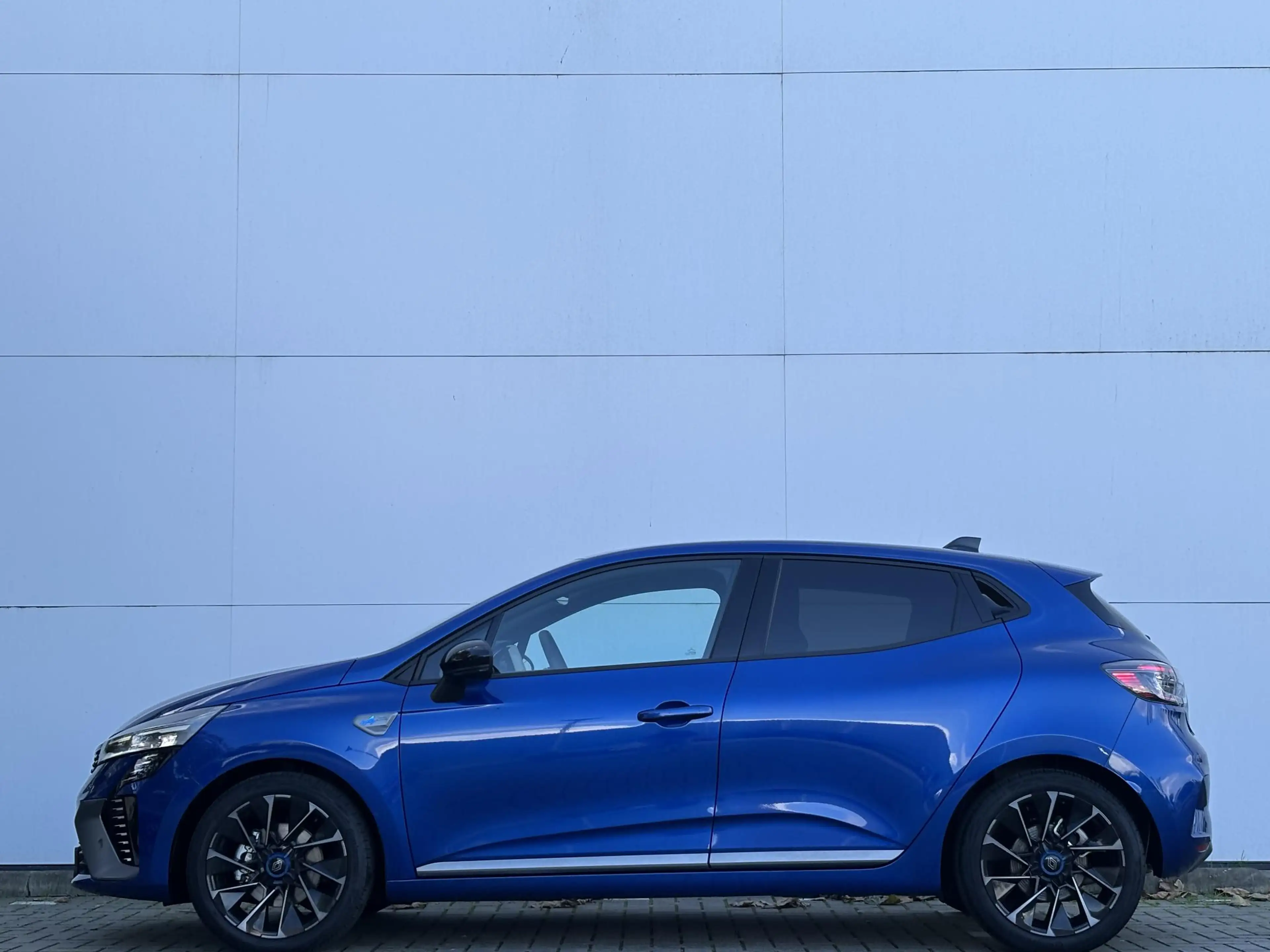 Renault Clio 1.6 E-Tech Full Hybrid 145 esprit Alpine l — photo 17