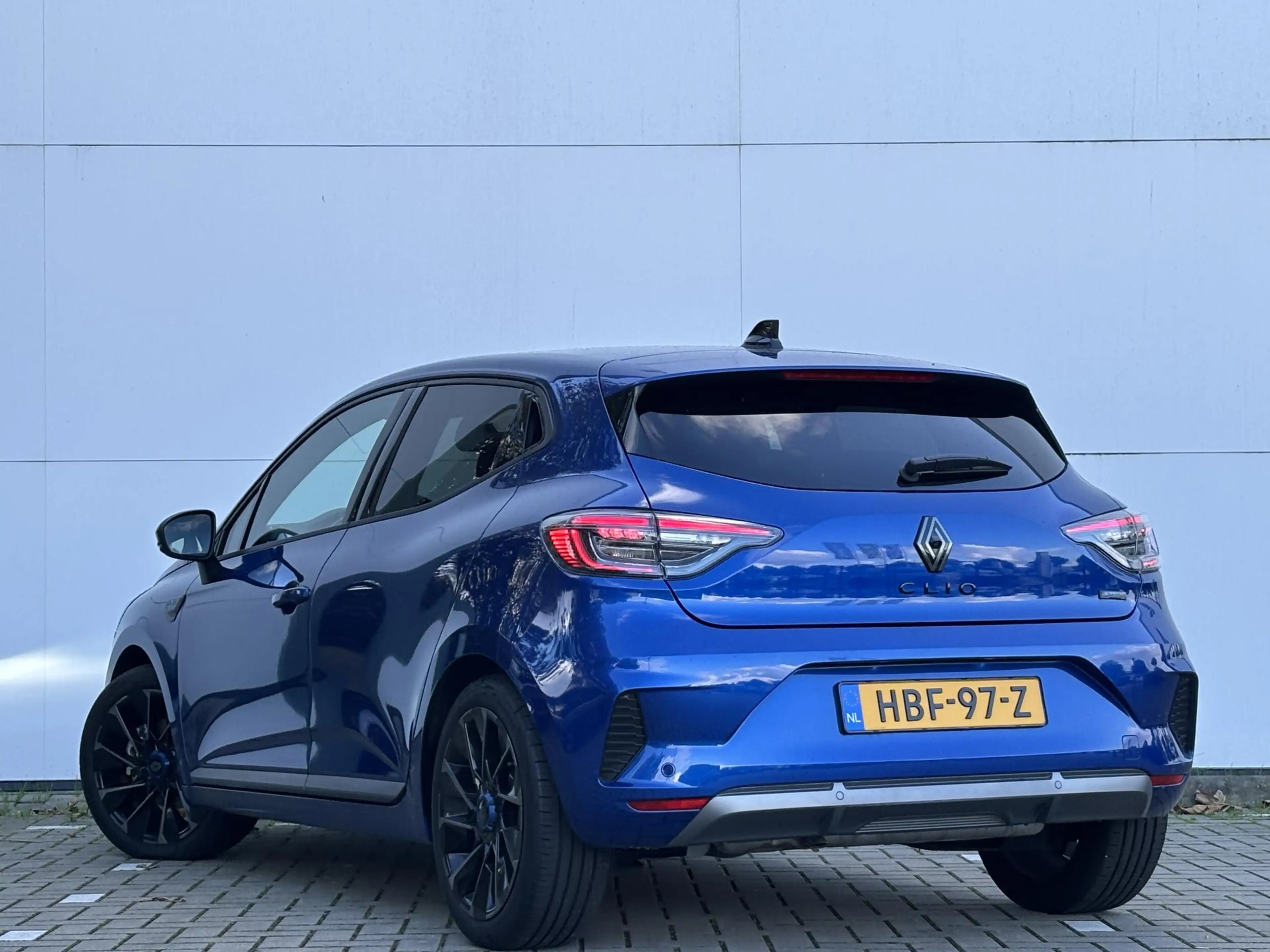 Renault Clio 1.6 E-Tech Full Hybrid 145 esprit Alpine l — photo 11