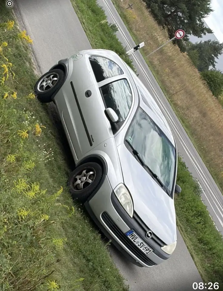 Opel Corsa 1.4 16V Sport, foto 1