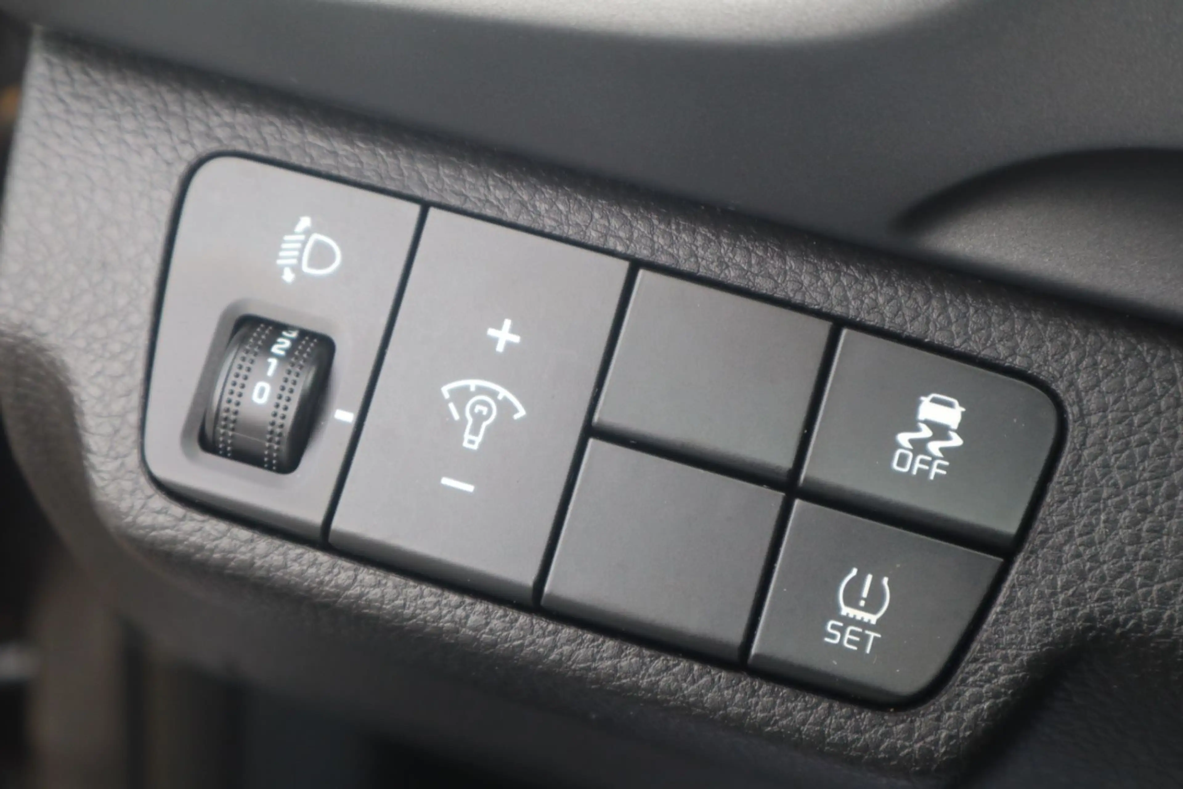 Kia Stonic GARANTIE/TÜV-03/2028/Automatik/S-HEFT/1-HAND — photo 13