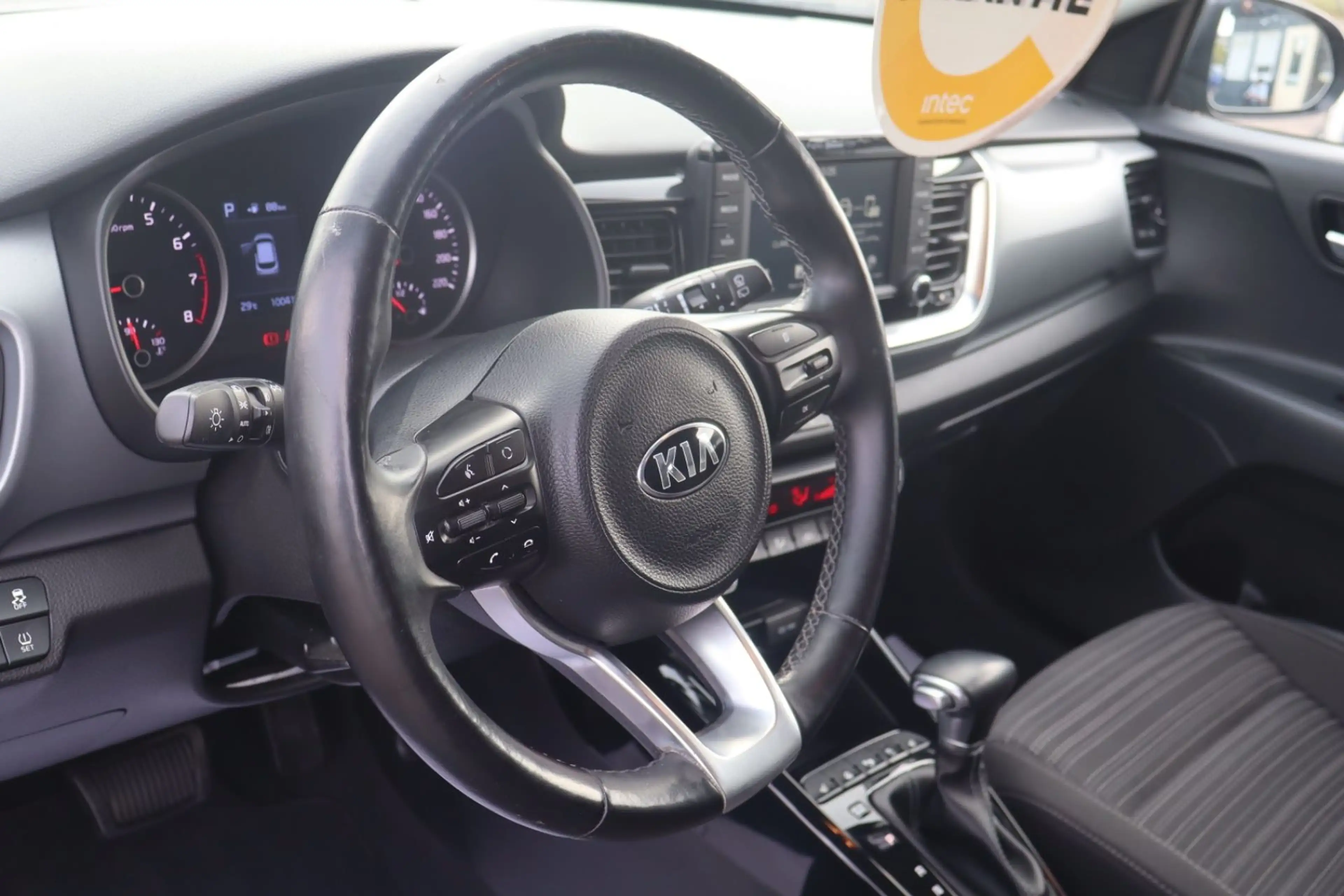Kia Stonic GARANTIE/TÜV-03/2028/Automatik/S-HEFT/1-HAND — photo 7