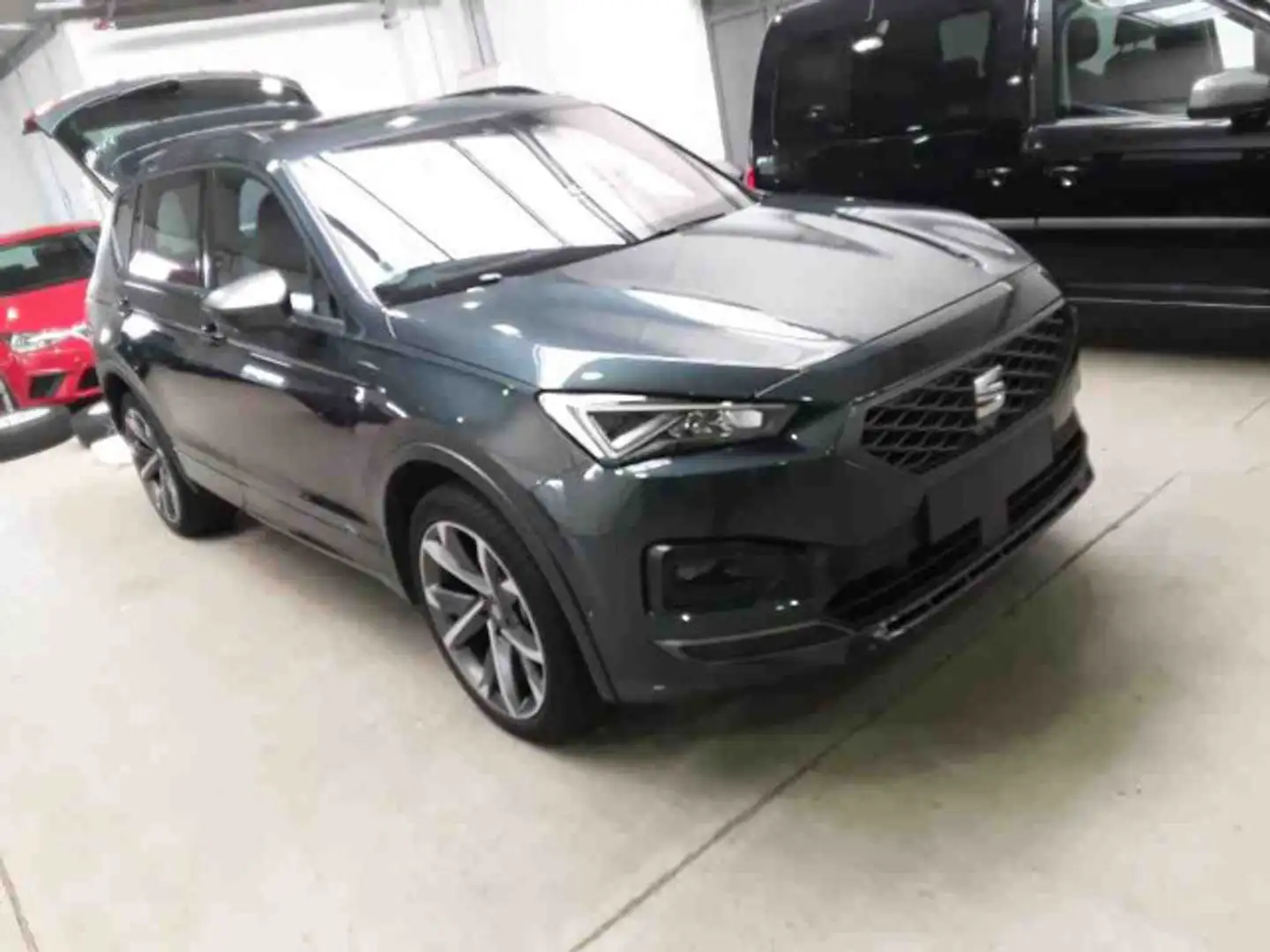 SEAT Tarraco 2.0 TDI DSG 4D FR-LINE LM20 PANO AHK ST. Grün - 2