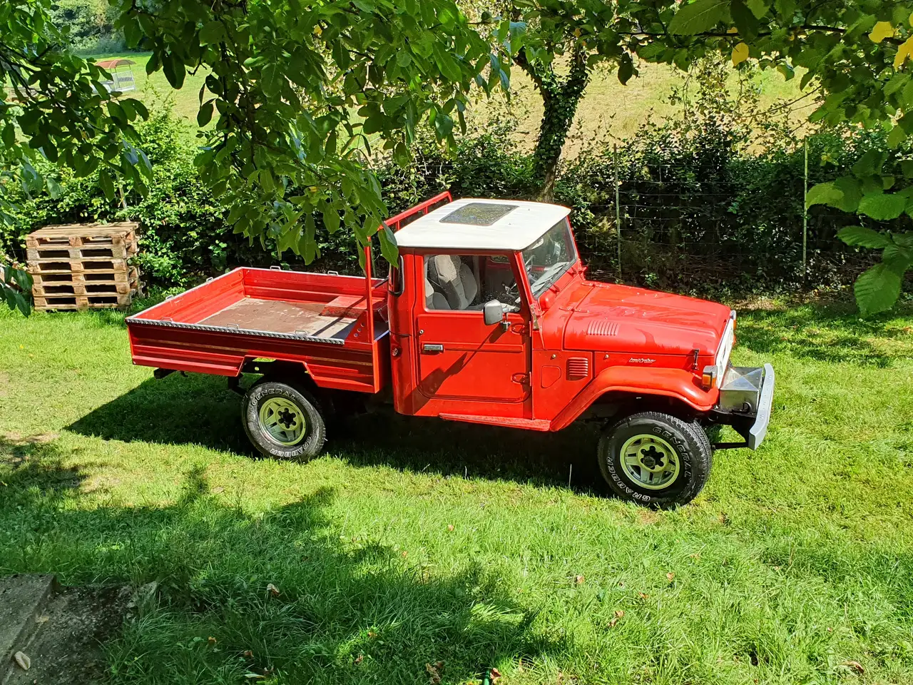 Toyota Land Cruiser BJ 45, foto 2