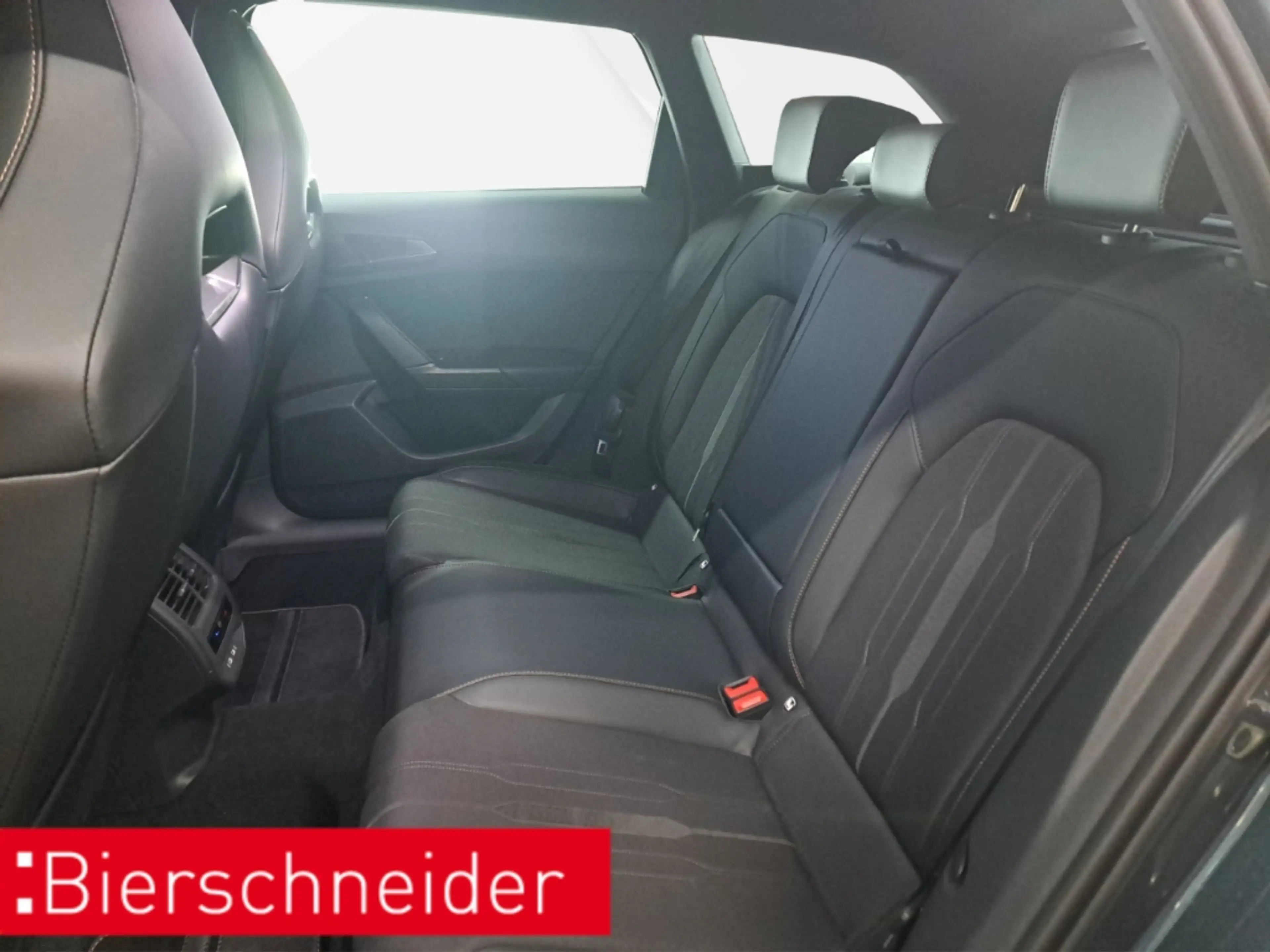 CUPRA Leon Sp. VZ 2.0 TSI DSG LED Full Link PDC — photo 12