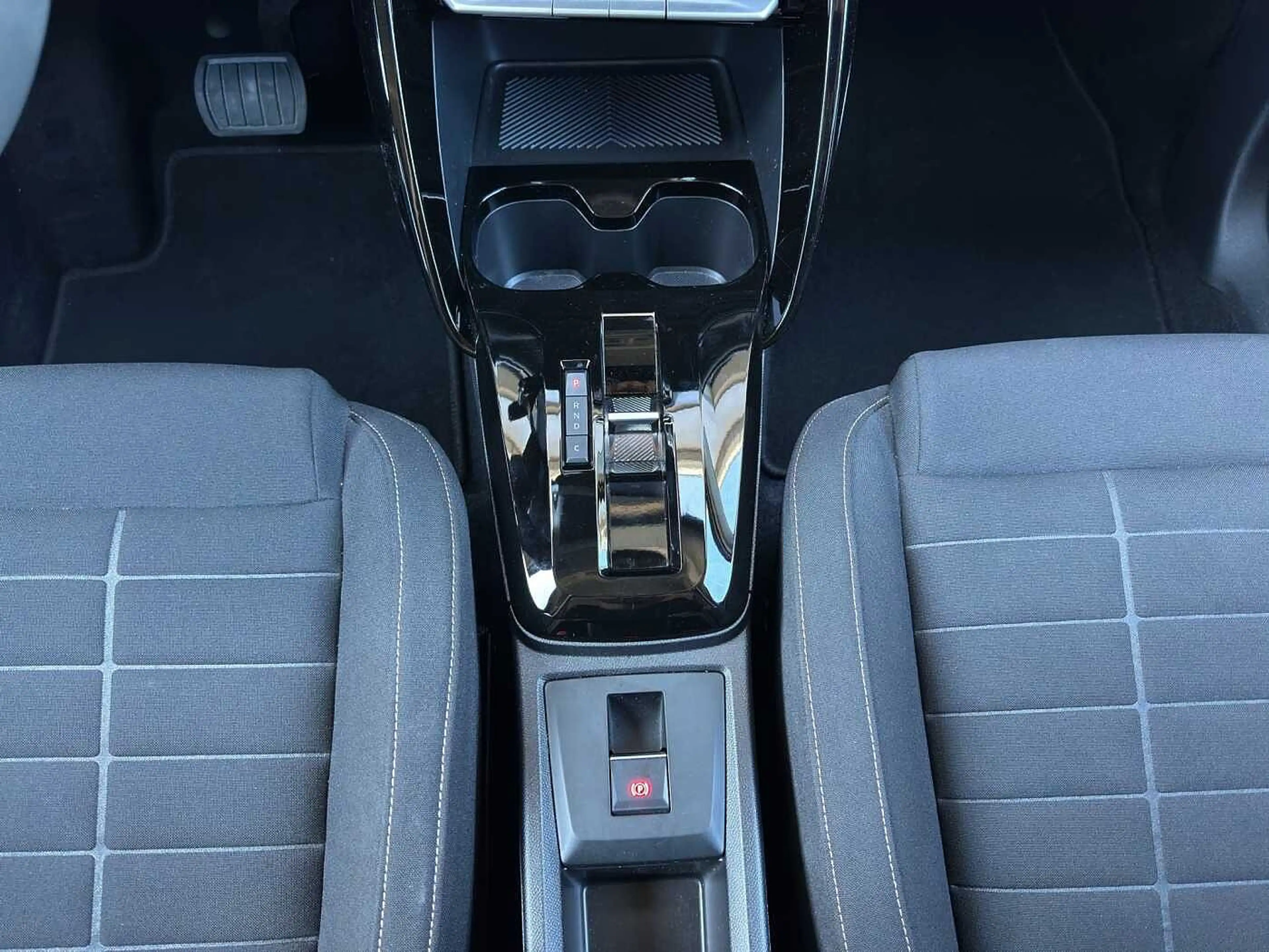 Citroen E-C3 Aircross Standard Range Plus//Kamera/LED/ PDC — photo 11