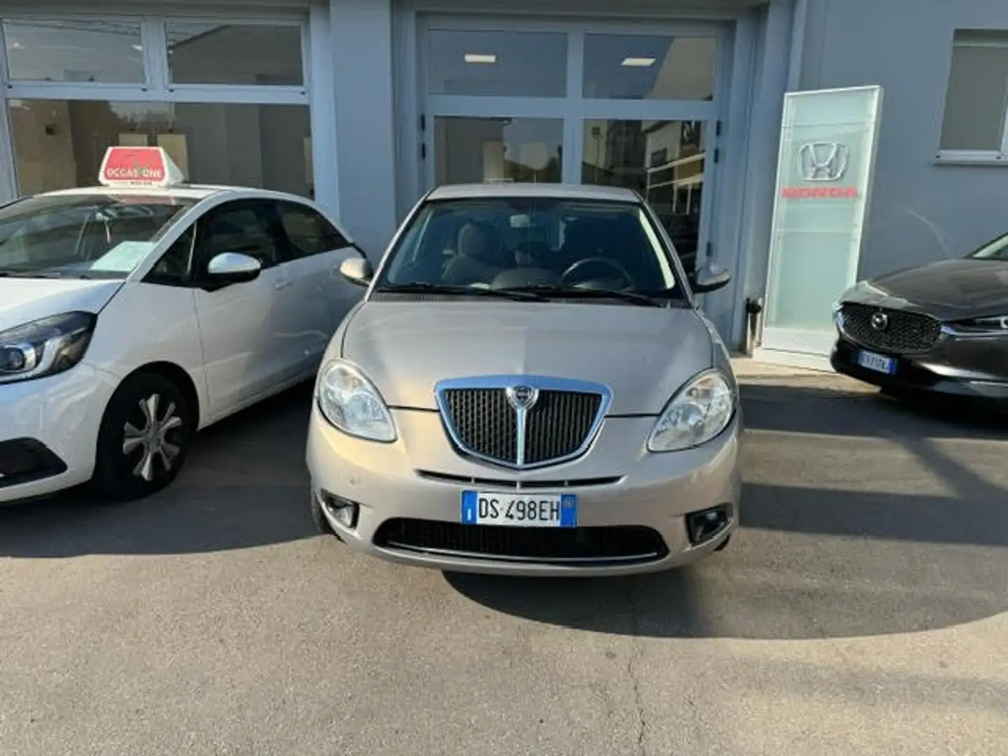 Lancia Ypsilon Ypsilon 1.3 mjt Neopatentati Grigio - 2