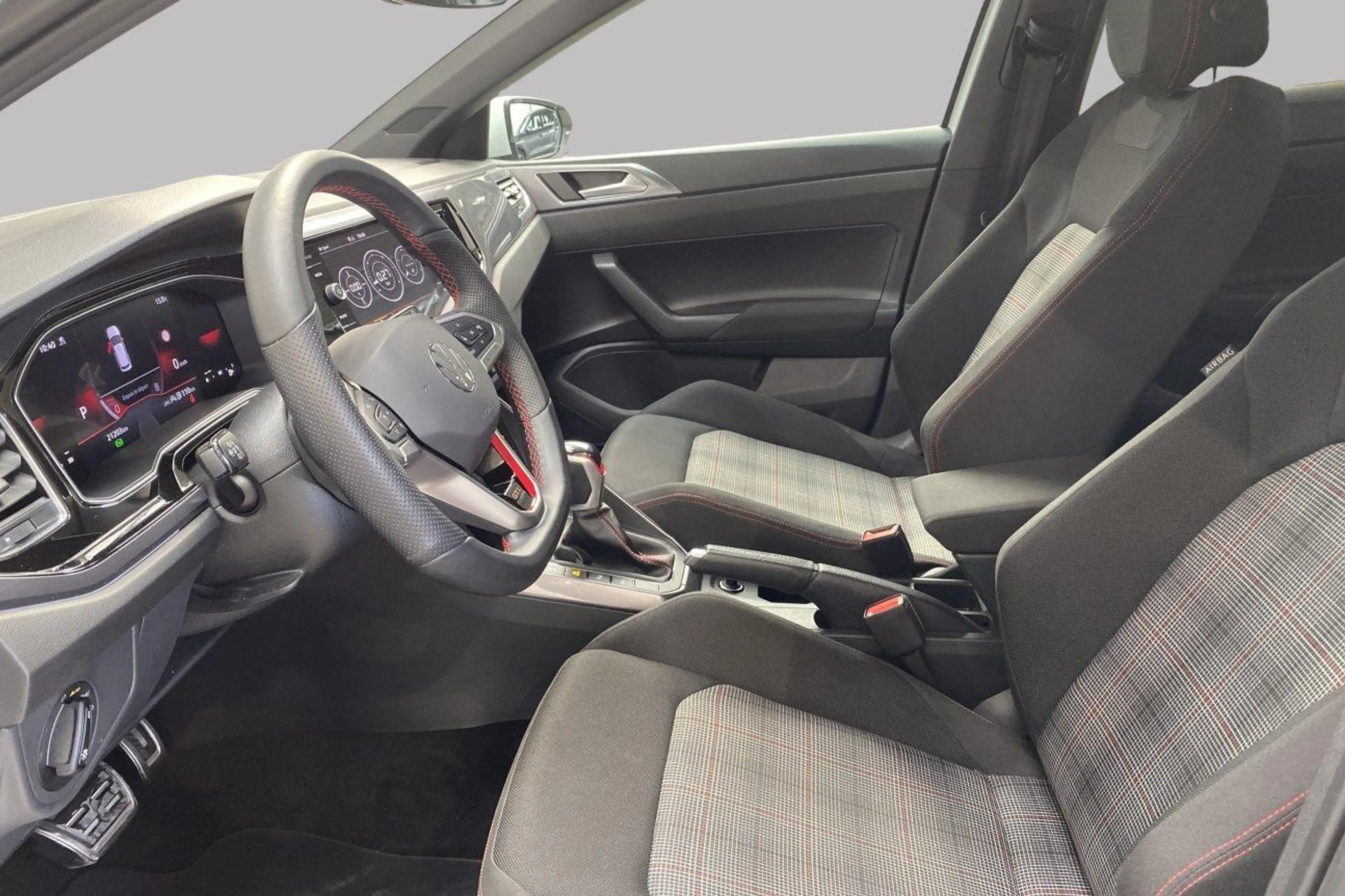 Volkswagen Polo GTI 2.0 TSI DSG - ACC - CARPLAY — photo 10