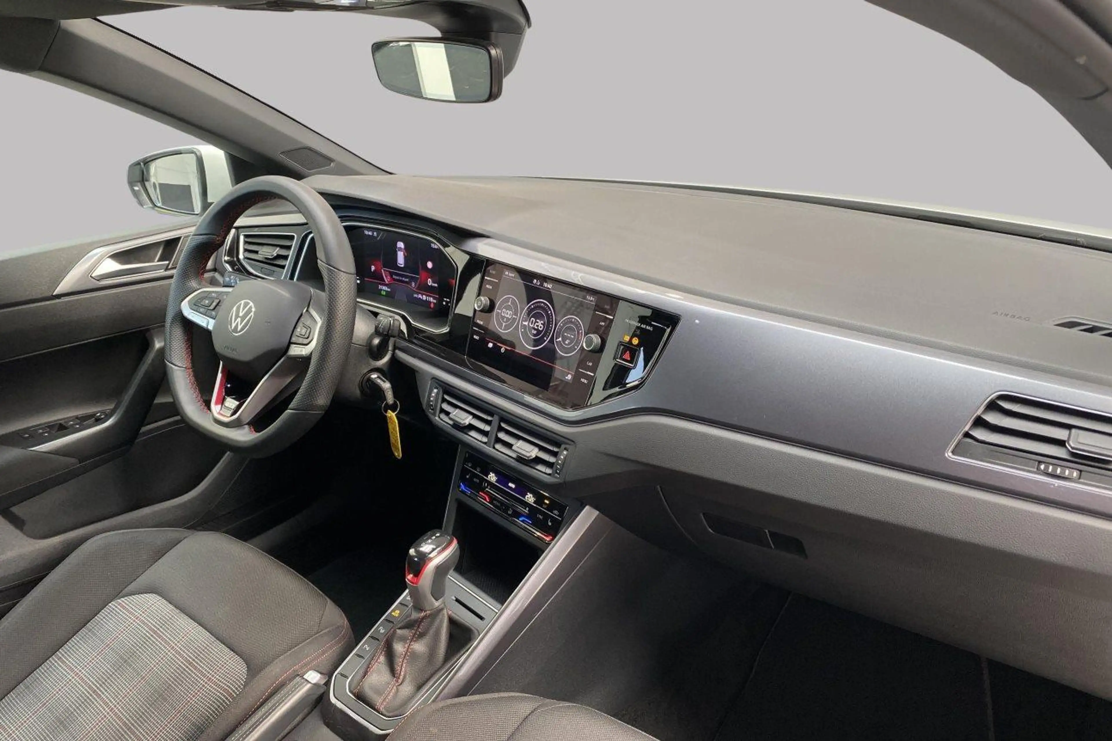 Volkswagen Polo GTI 2.0 TSI DSG - ACC - CARPLAY — photo 2