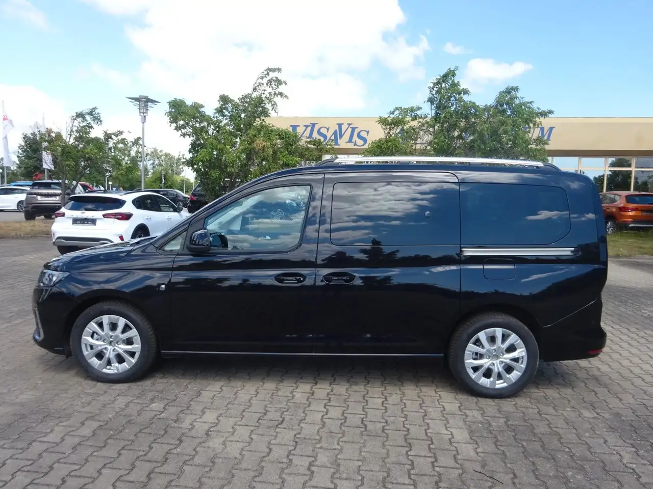 Ford Grand Tourneo 2026