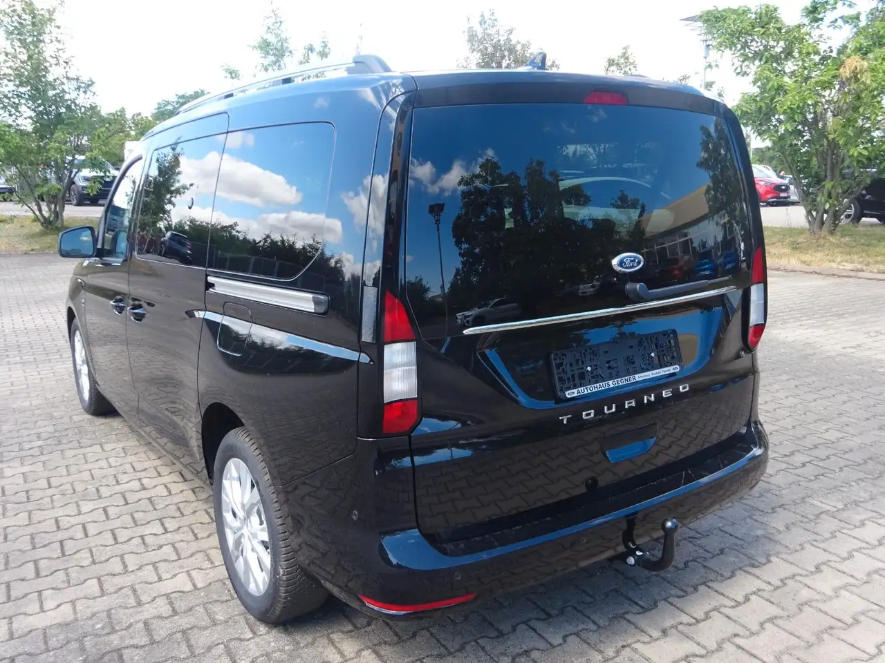 Ford Grand Tourneo 2026