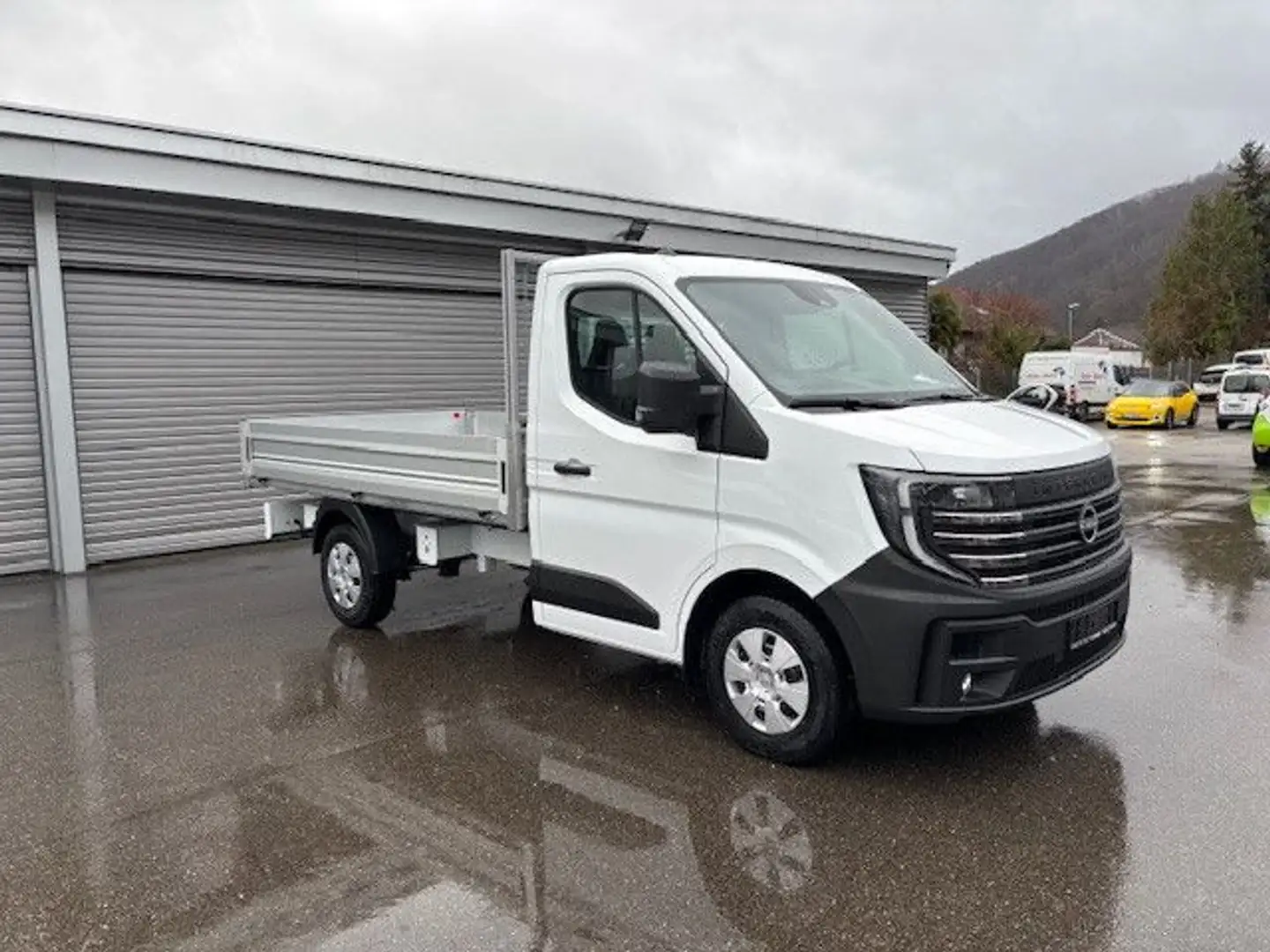 Nissan Interstar Alupritsche von JPM Weiß - 1