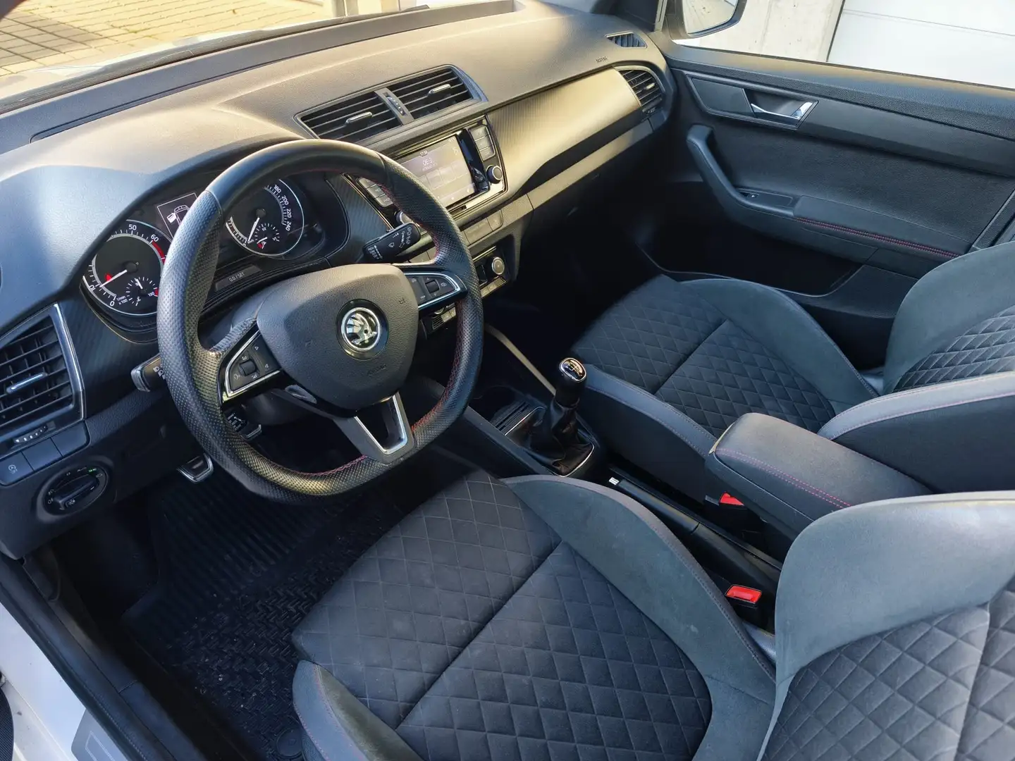 Skoda Fabia Combi Monte Carlo 1,0 TSI Weiß - 2
