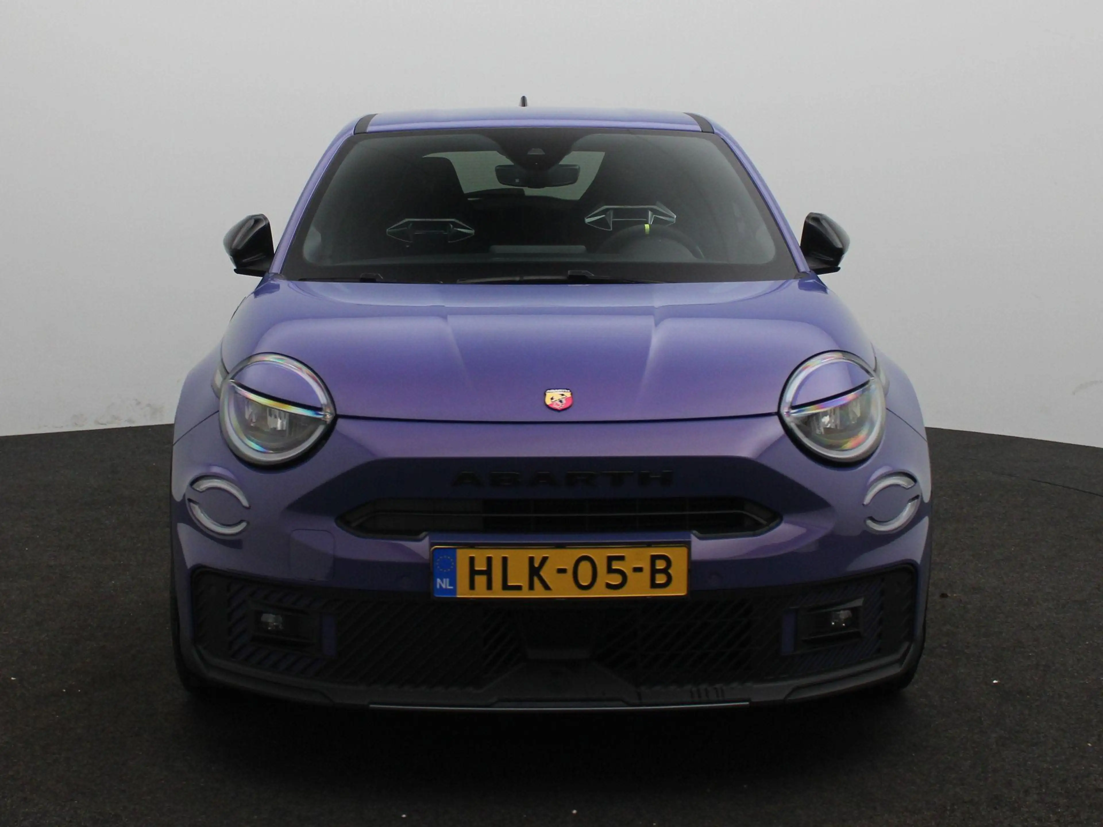 Fiat 600e Abarth Scorpionissima 54 kWh | Sabelt Kuipstoelen — photo 3