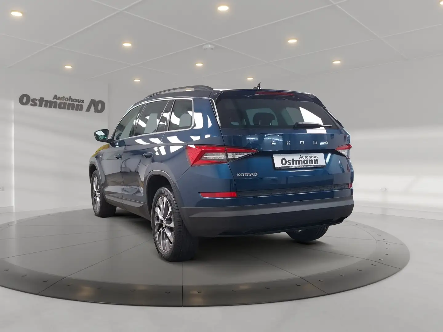 Skoda Kodiaq 1.5 TSI ACT Drive 125 360° ACC el.Heck Blau - 2