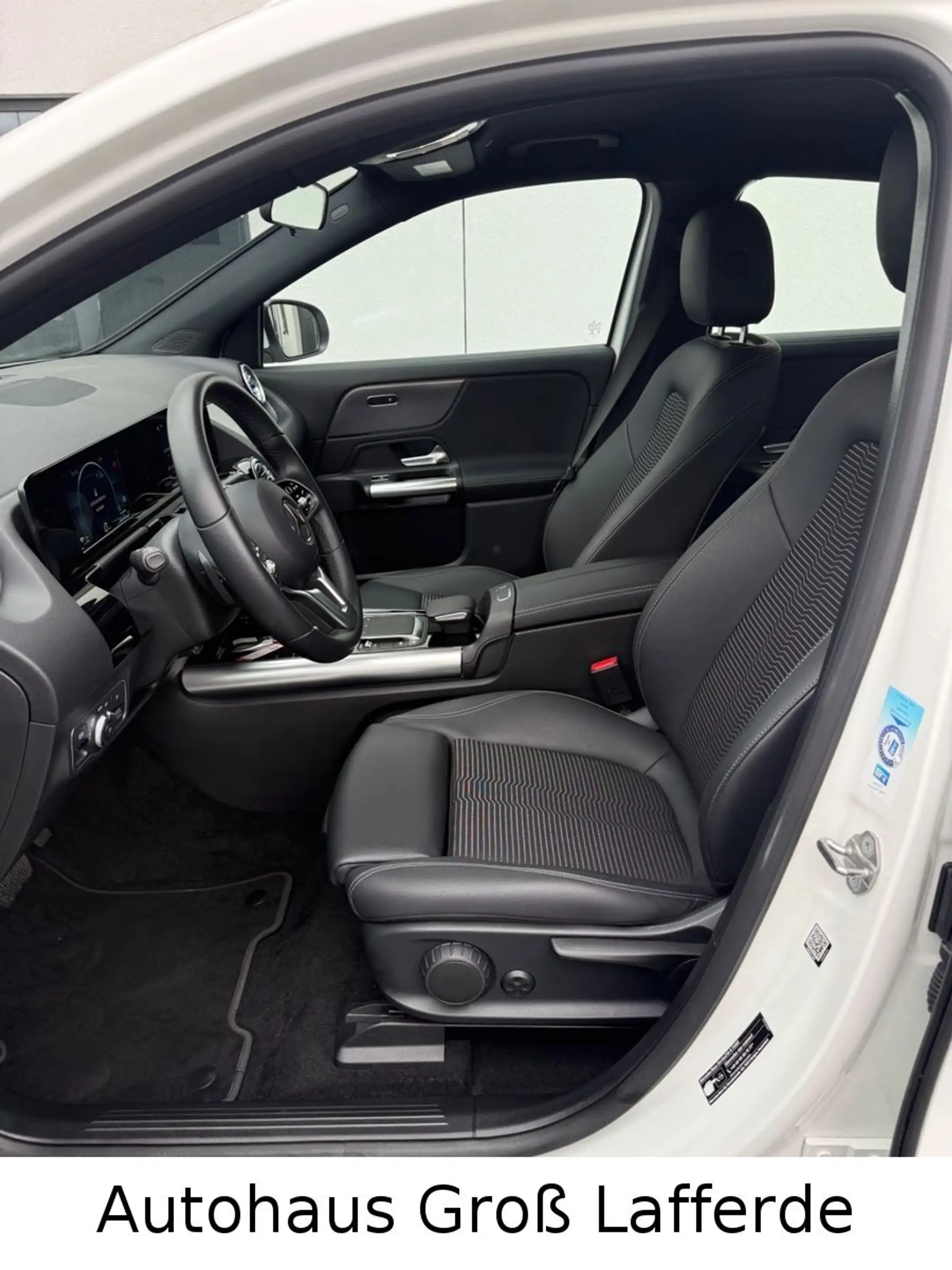Mercedes-Benz EQA 250 SHZ RFK Navi LED Leder — photo 9