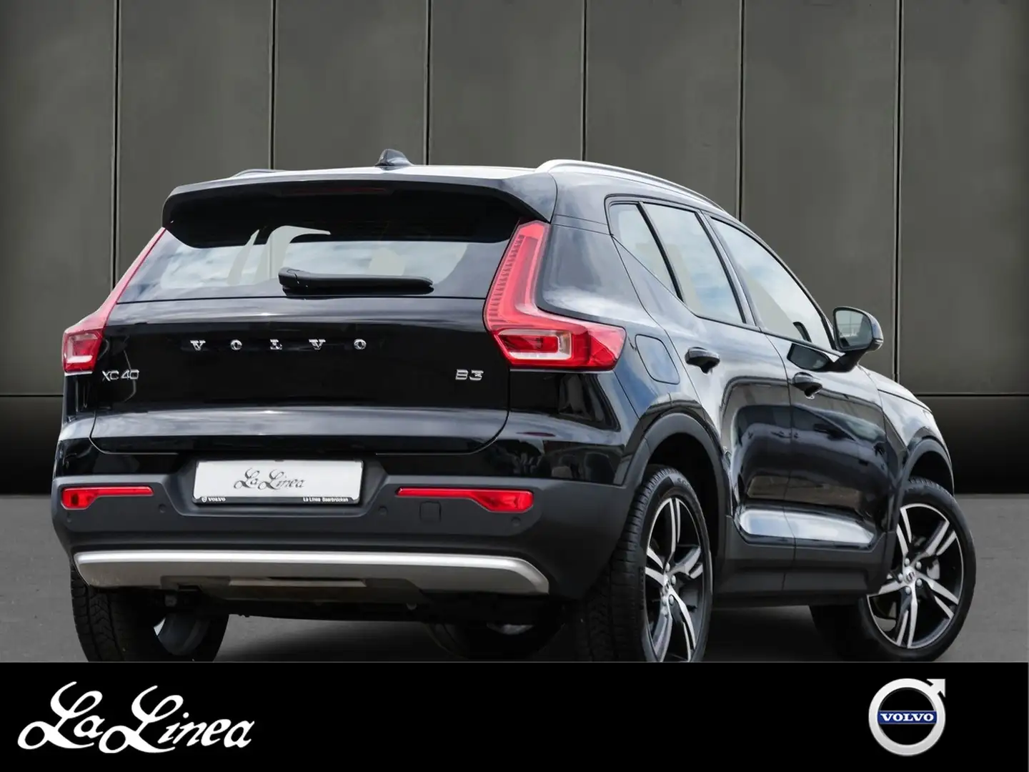 Volvo XC40 Core B3 /Memory Noir - 2