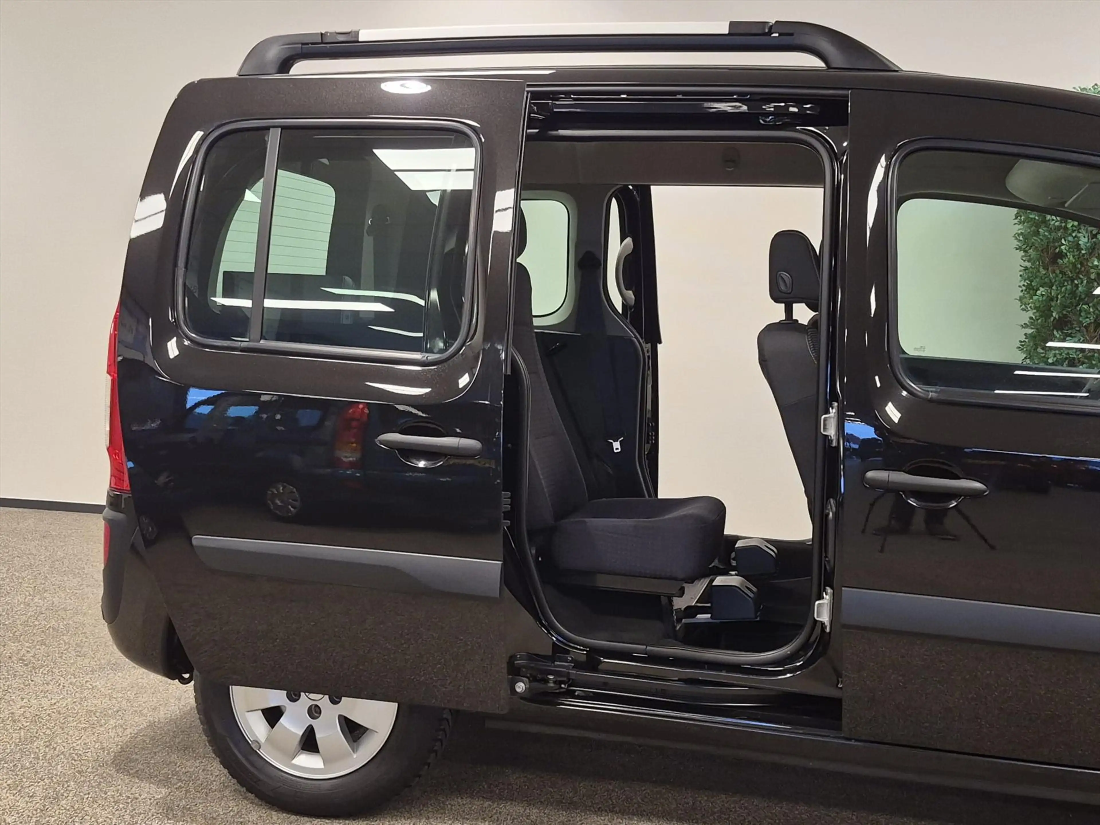 Mercedes-Benz Citan Rolstoelauto Automaat 3+1 — photo 4