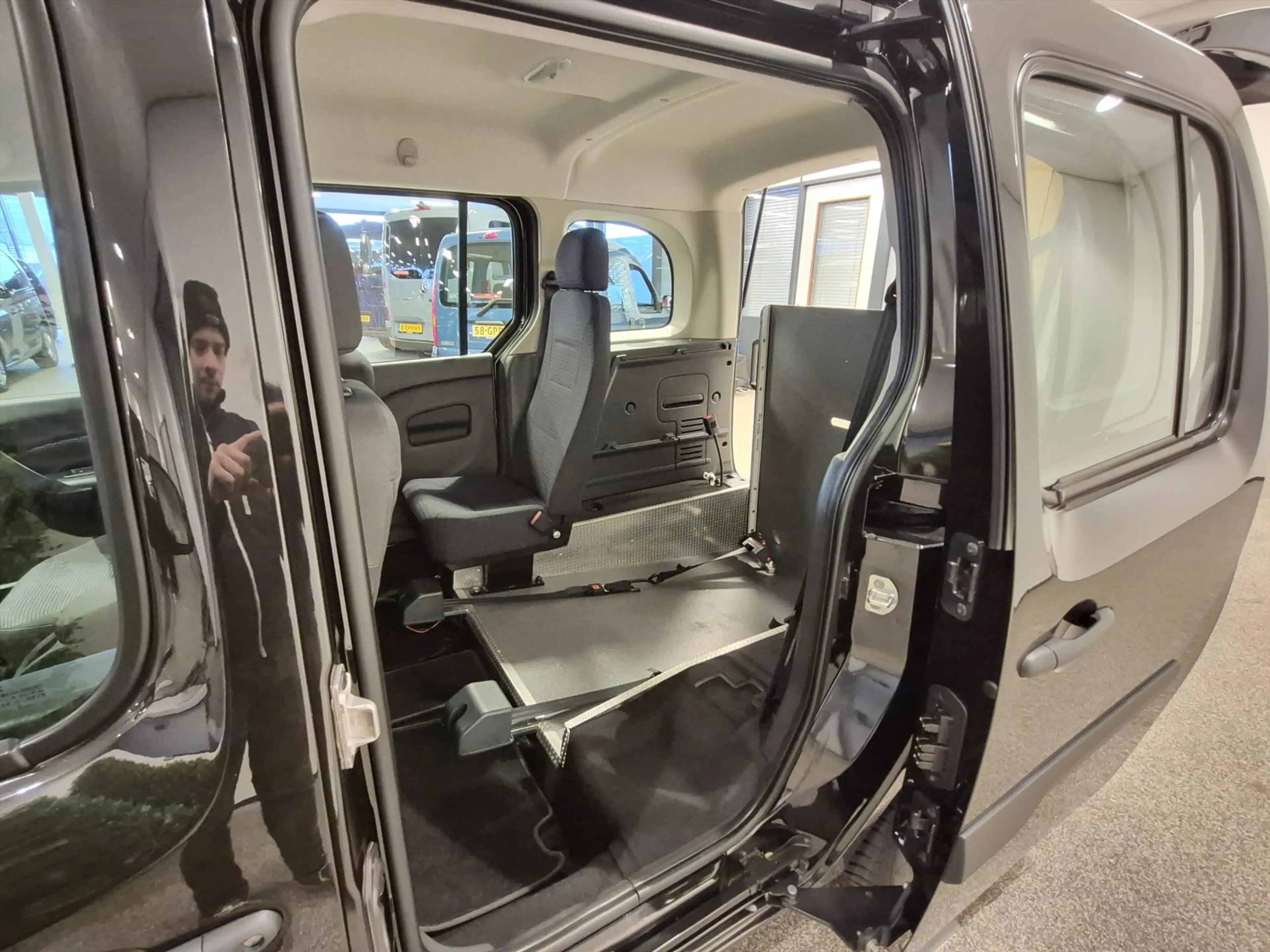 Mercedes-Benz Citan Rolstoelauto Automaat 3+1 — photo 5