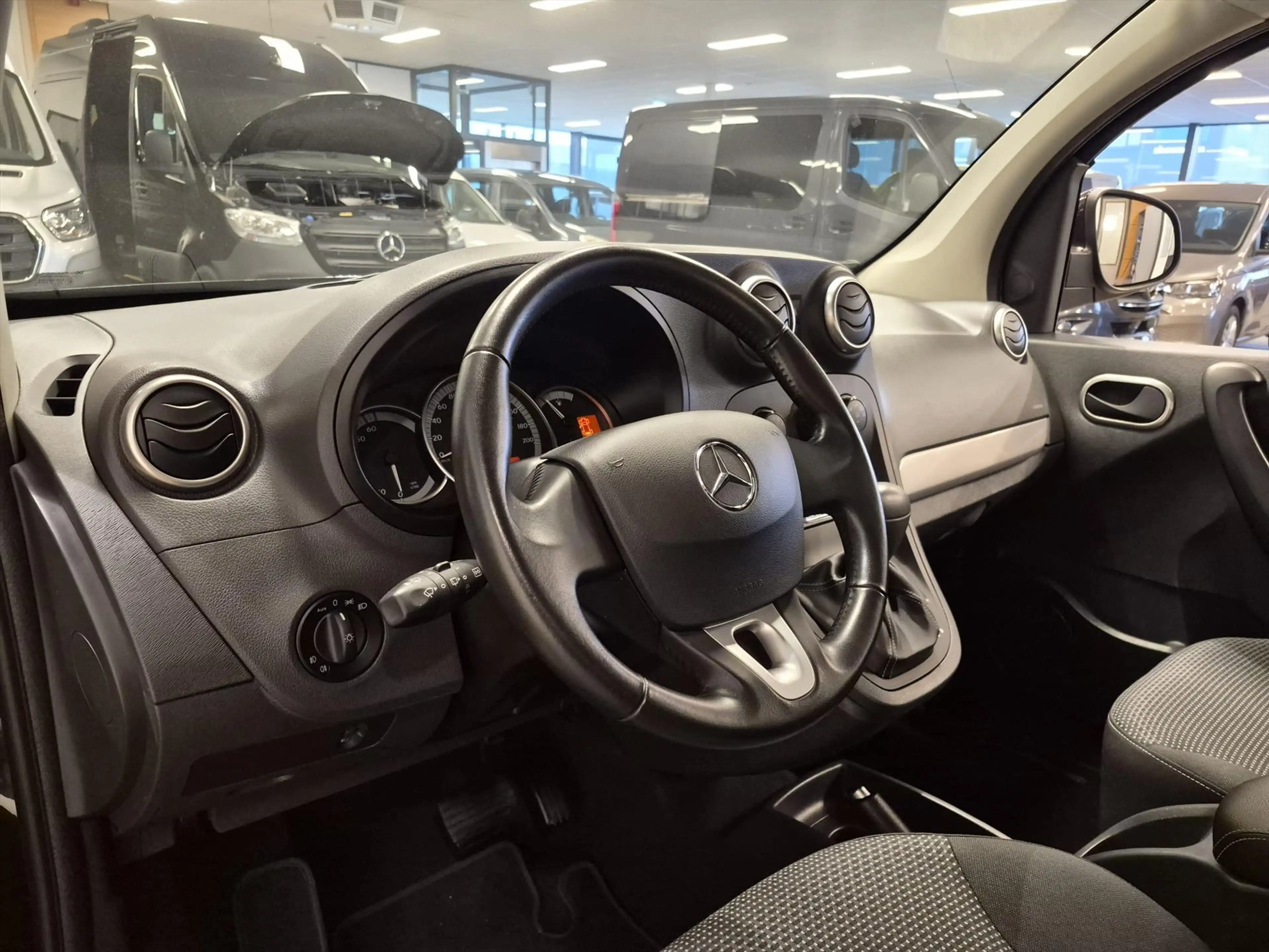 Mercedes-Benz Citan Rolstoelauto Automaat 3+1 — photo 21